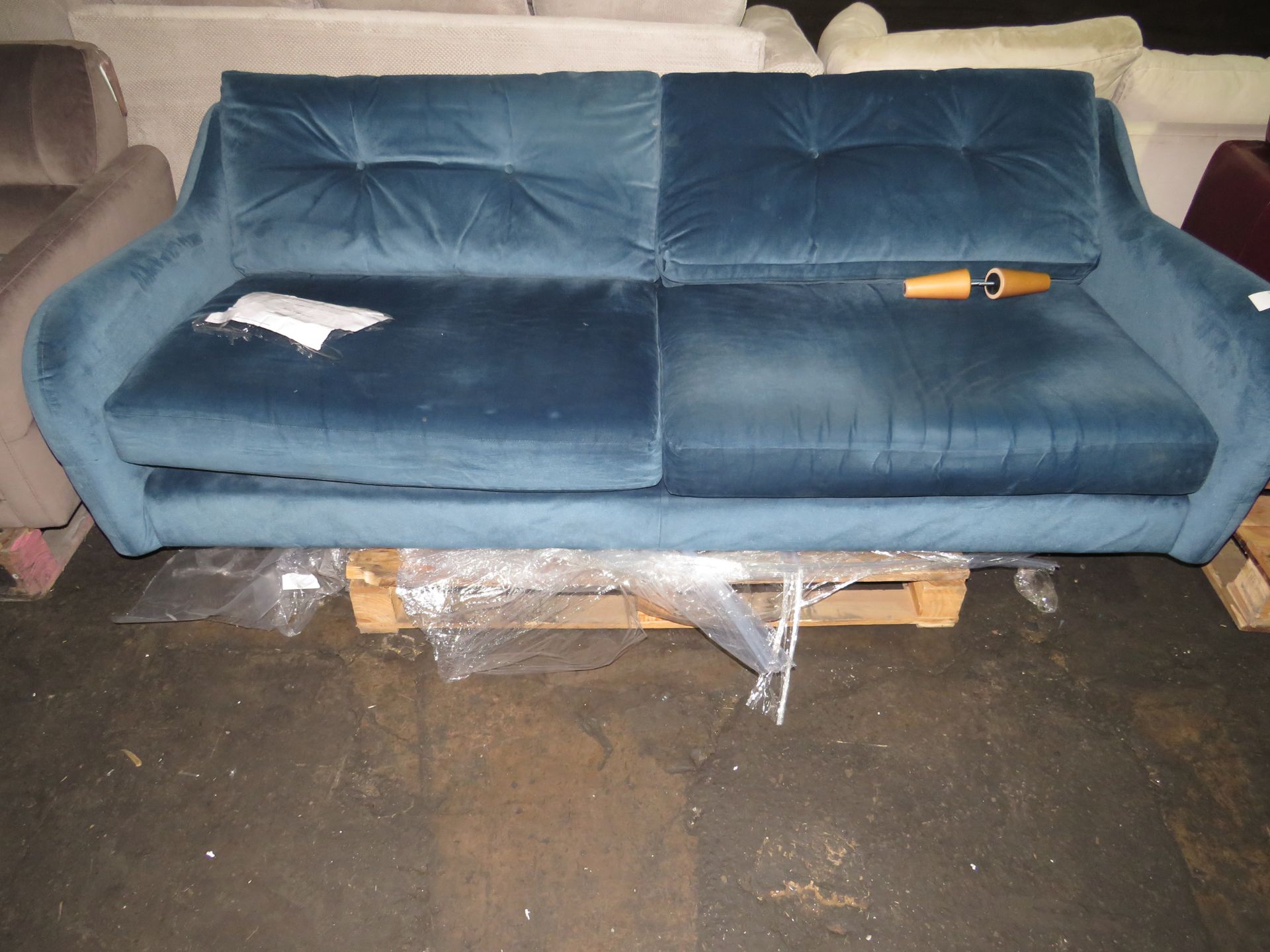 Oak Furnitureland Houston 4 Seater Sofa in Teal fabric RRP £1249.99 Deep-seated velvet four seater