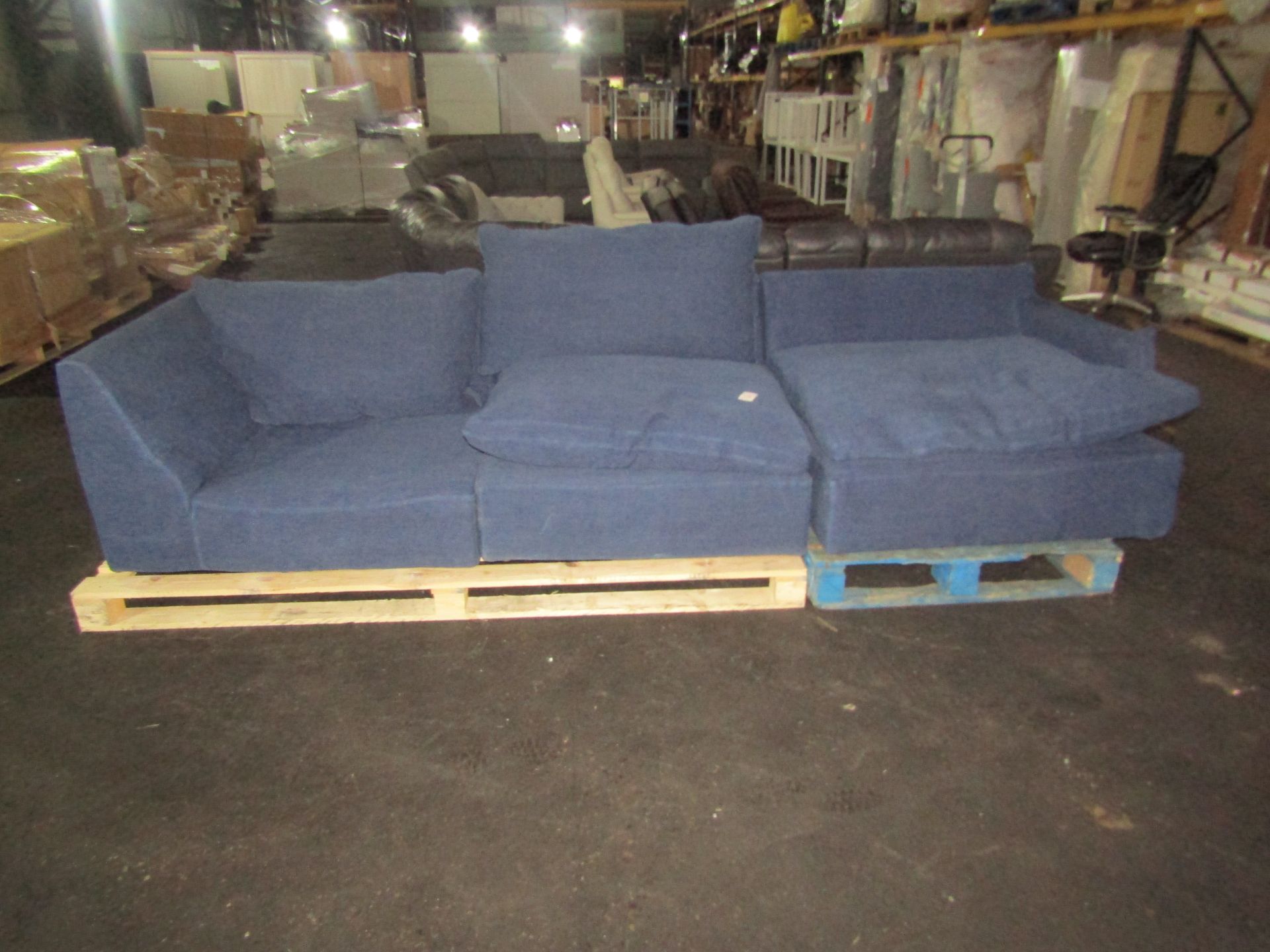 Heals Heals Nest Sectional sofa comprising of R/H/F,CORNER,1 SEATER in Bluebell Blue RRP 6585.00