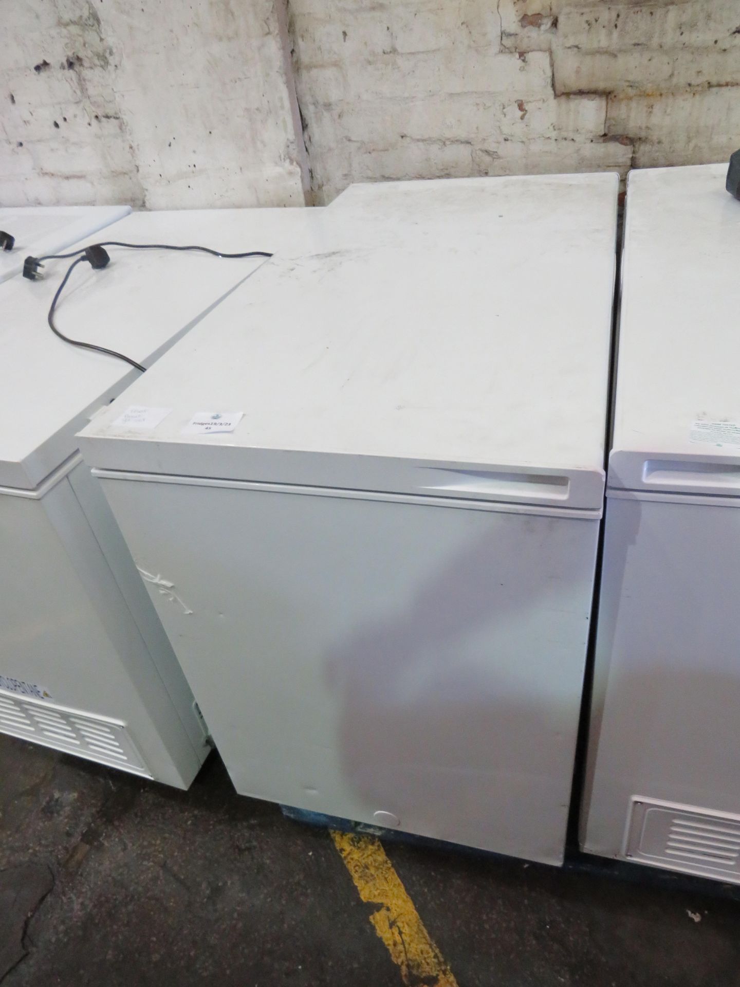 Hisense Chest Freezer, Model: FC386D4BLF - Doesn’t get cold & Used.