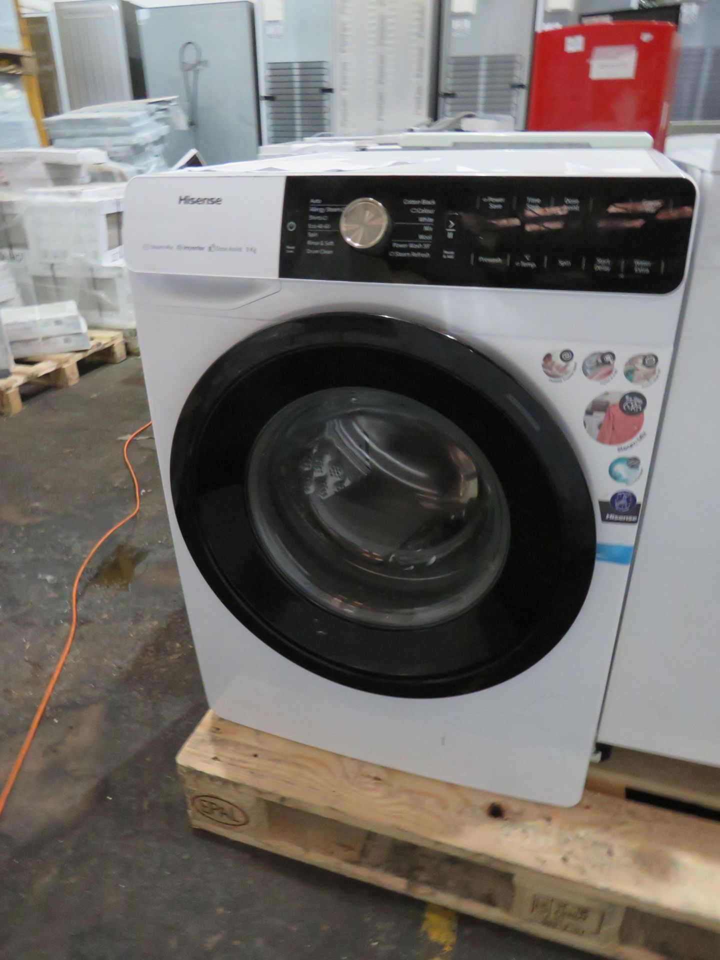 Hisense Black 9KG Washing Machine With 1400RPM, Model: WFGA90141VM - Powers on & Spins.