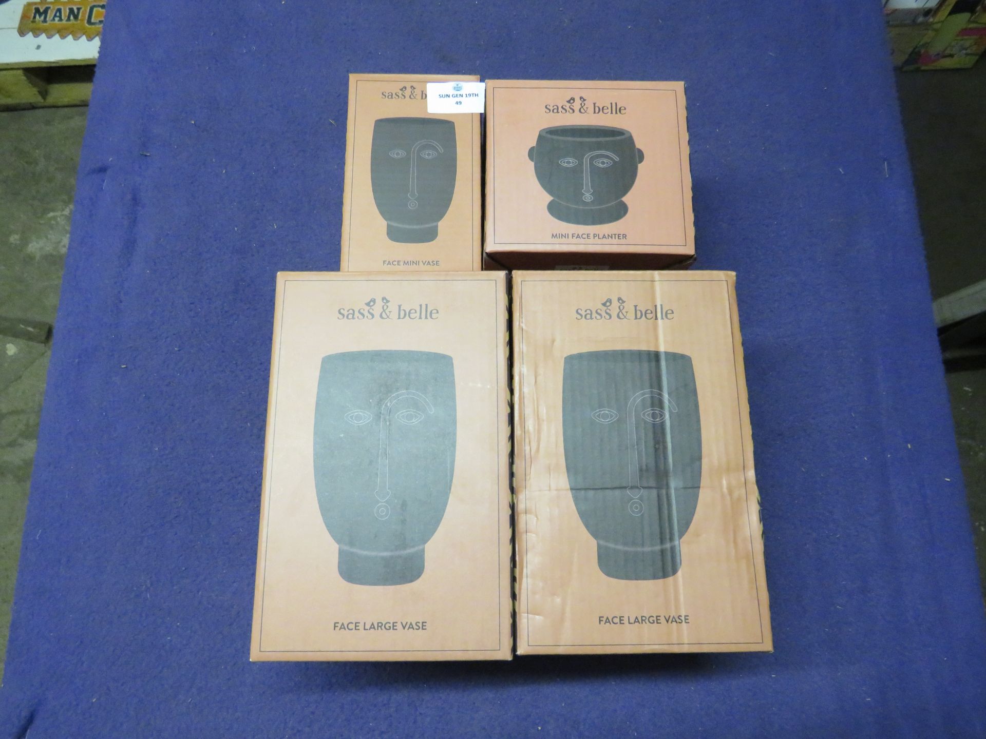 4x Sass & Belle - Black Face Vases ( 4-Different Sizes ) - Unused & Boxed.