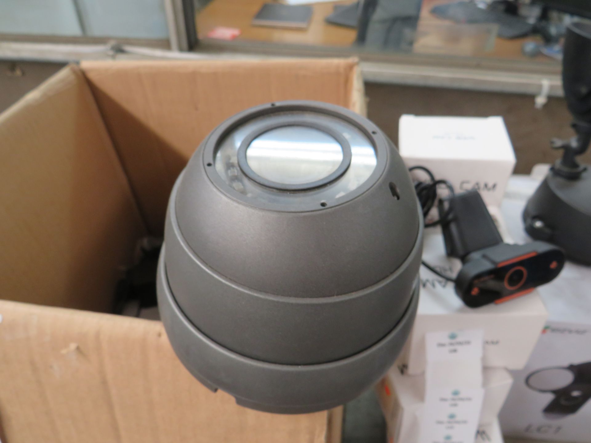 Dahua OEM HAC-HDBW2220E HD-CVI Dome Camera - 3.6mm Lens, Smart IR, Up to 30fps @ 1080p HD, Weather