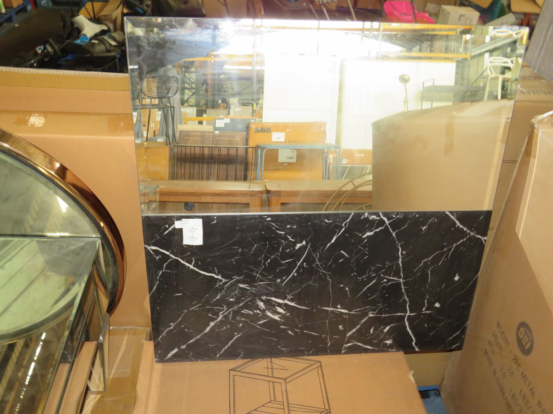 SEI Furniture Decorative Mirror RRP 137.99 This product has been graded in A+ condition, it is