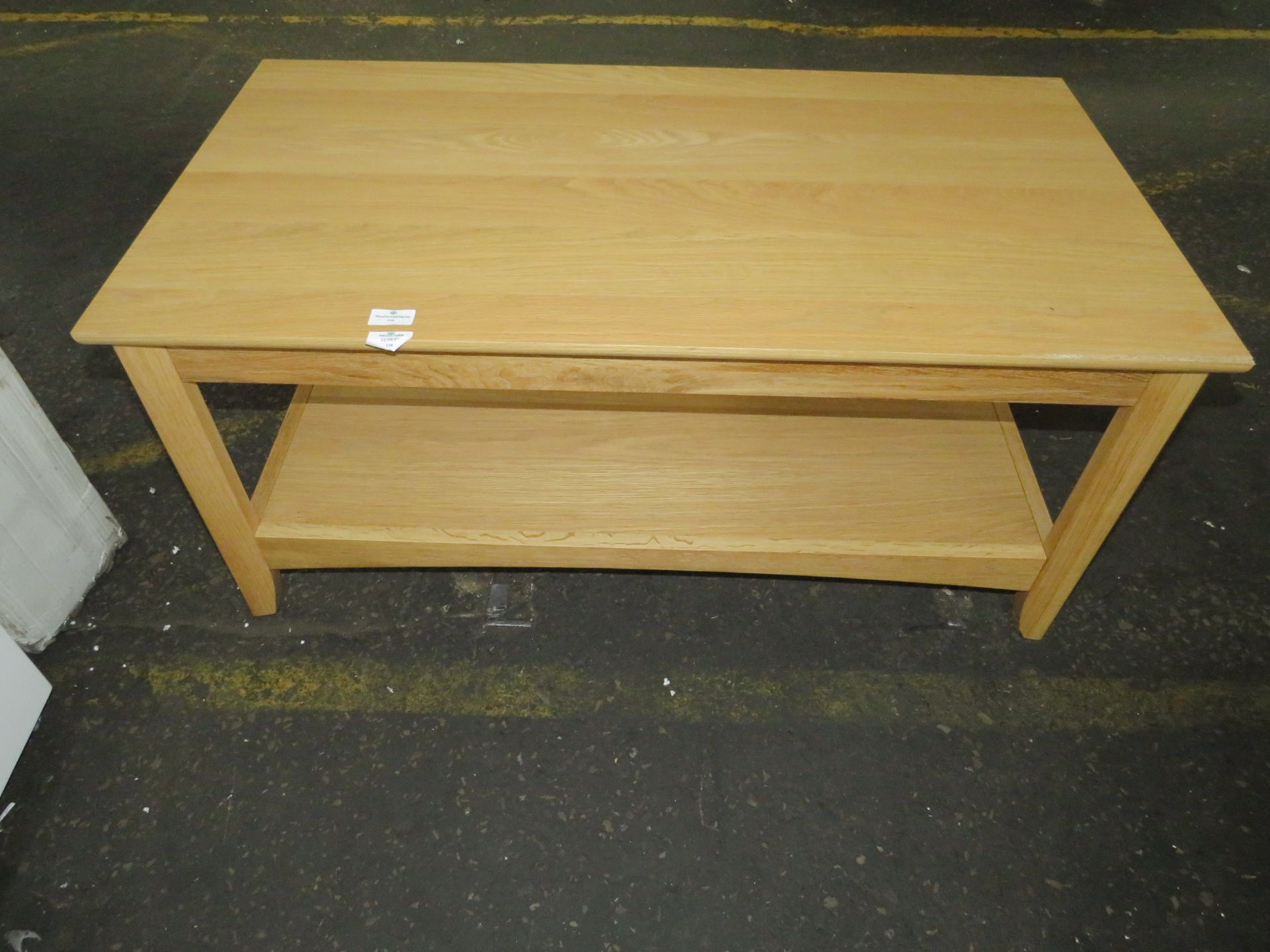 John Lewis Alba Coffee Table Oak RRP 99.00 The items in this lot are thought to be in good condition