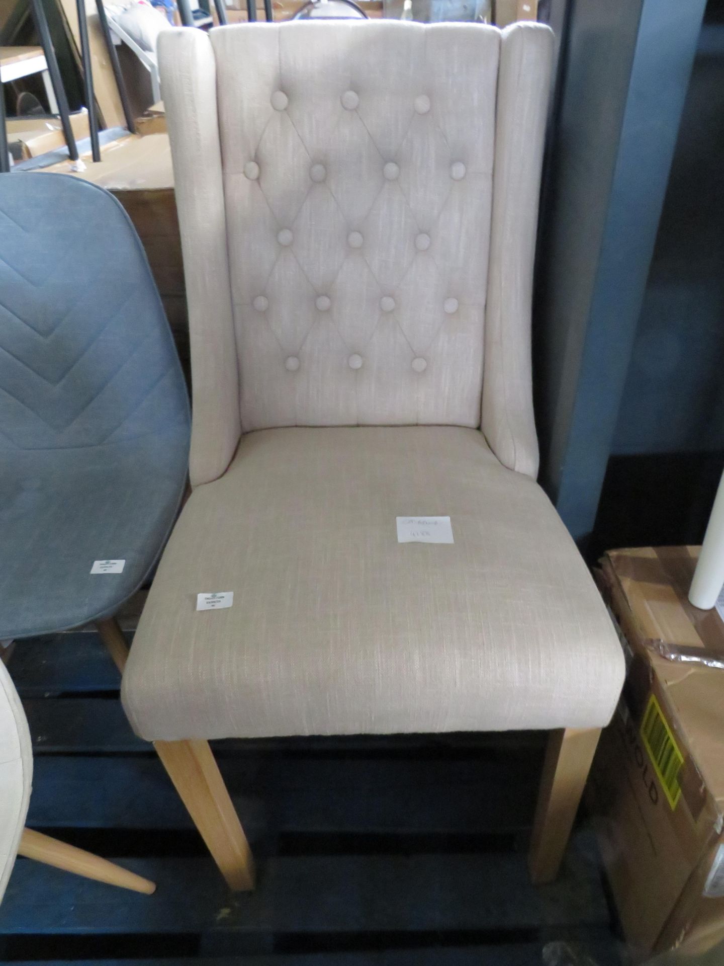 Cotswold Company Foxglove Stone Linen Winged Buttoned Chair RRP 160.00 Our stunning stone coloured