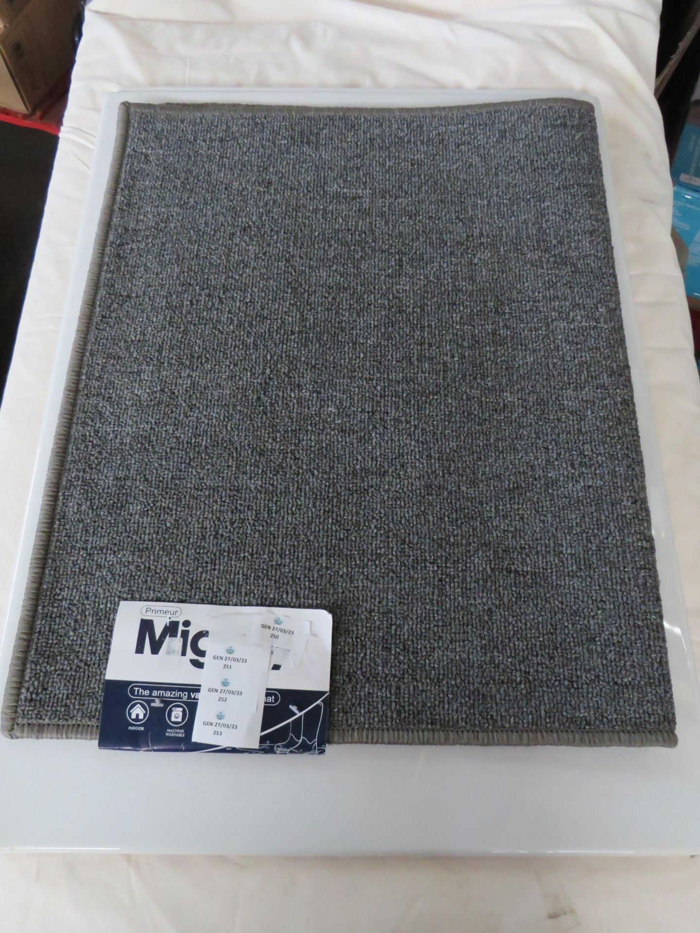 4x Primeur - Mighty Mat Grey - 57x90cm - New & Packaged.