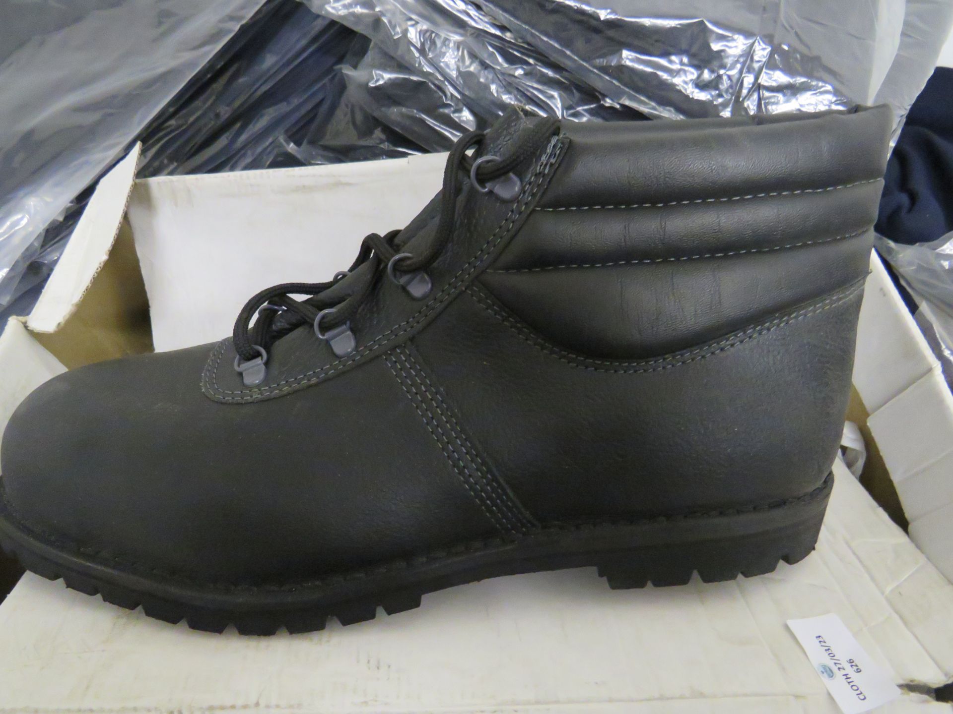 Vibram Steel Toe Cap Boots Black Size 14.5 Unused & Boxed