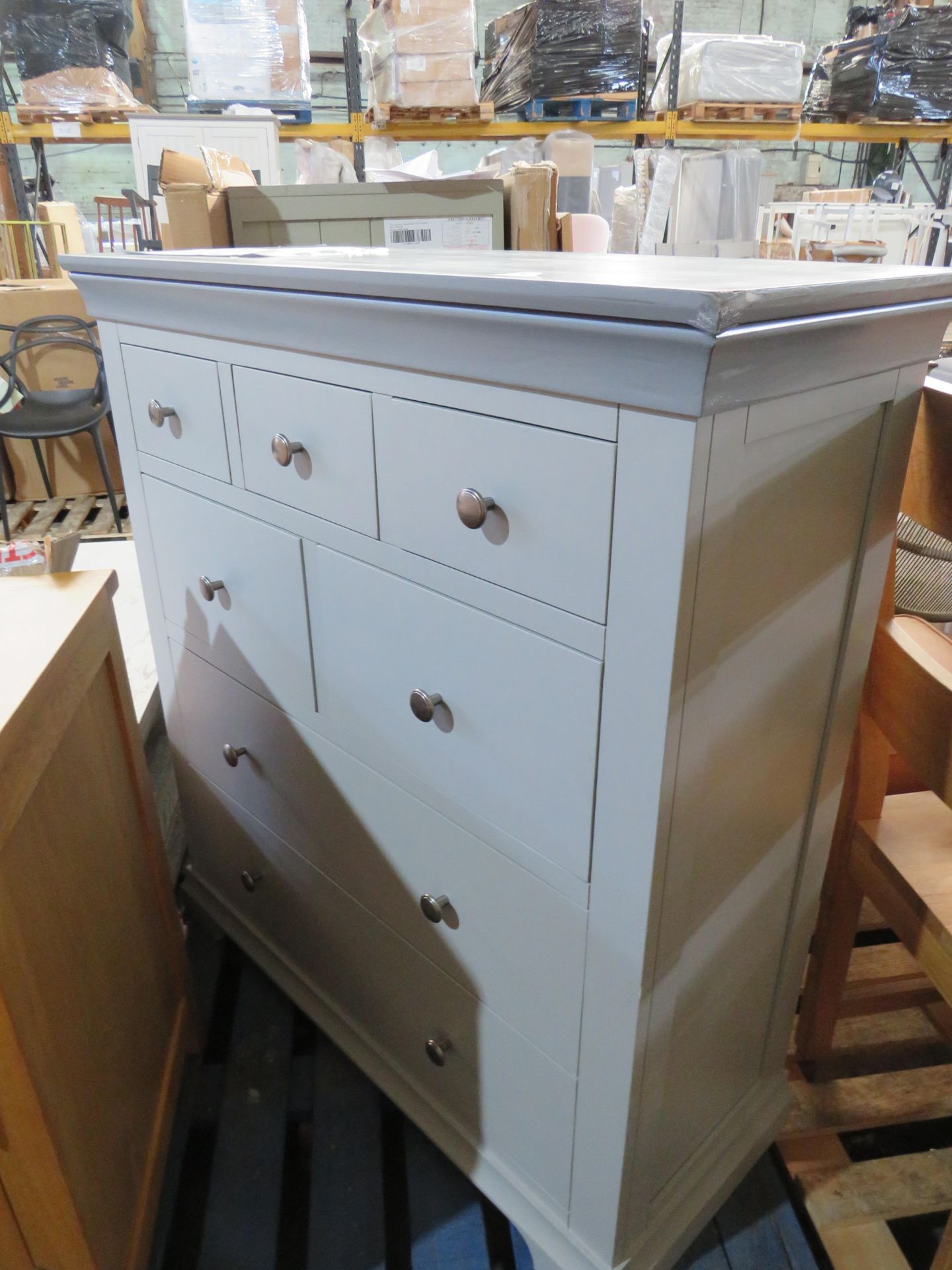 Cotswold Company Chantilly Pebble Grey 7 Drawer Chest RRP 595.00This cool, calm grey chest will