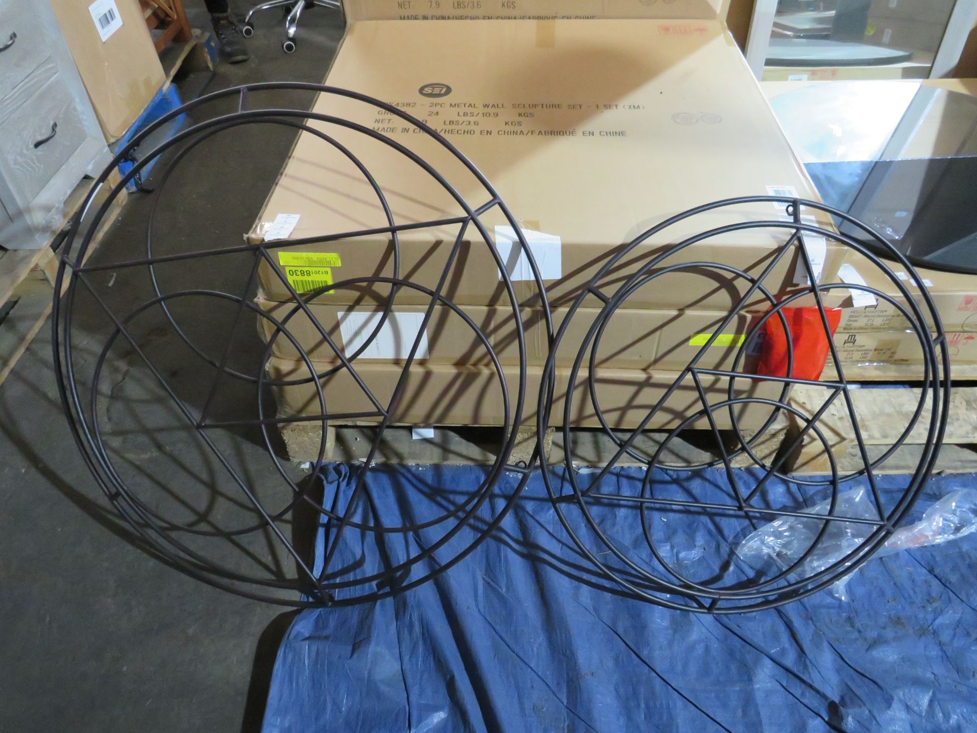 SEI Furniture 2Pc Metal Wall Sculpture Set (NEW)RRP 151.99 This item looks to be in good condition