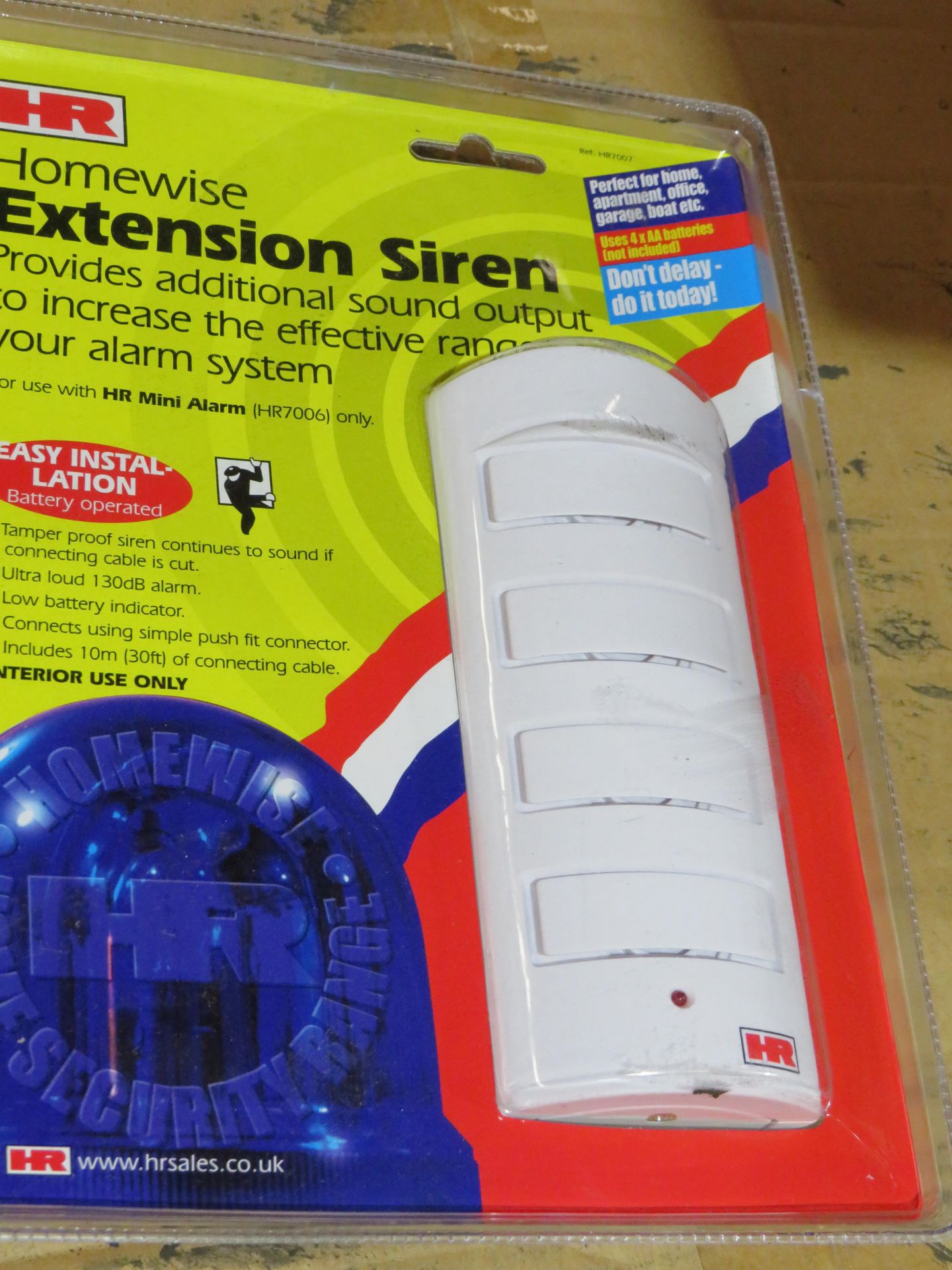 Box of 24x Home wise Extension sirens, still sealed in packaging