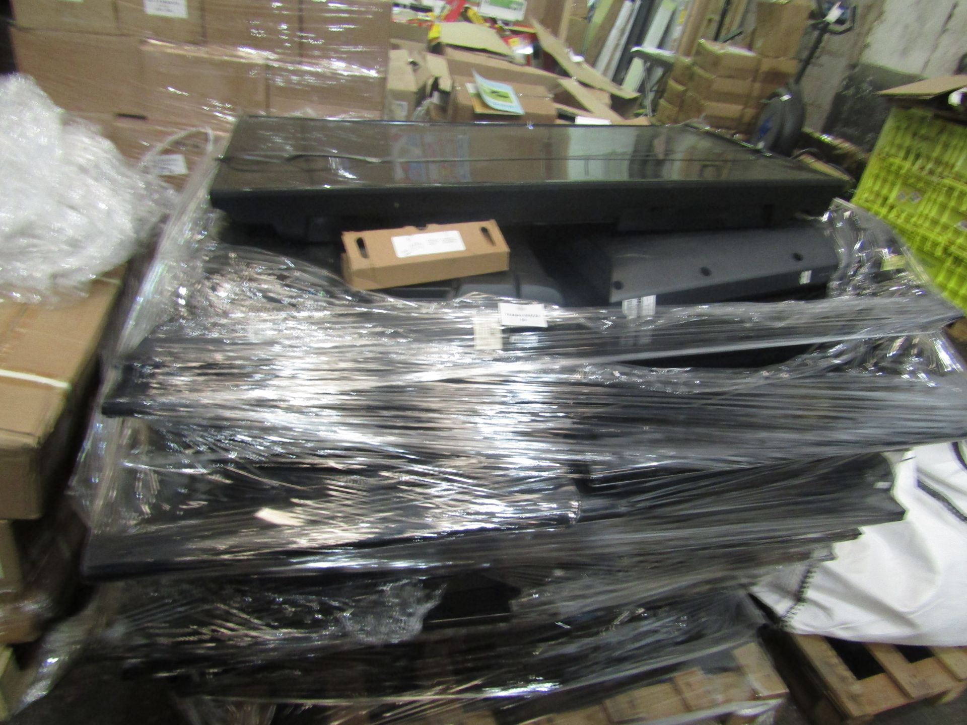 1X Pallet Containing 23x Salvage Smashed Tv From Samsung, Sony and many more highend Brands - All