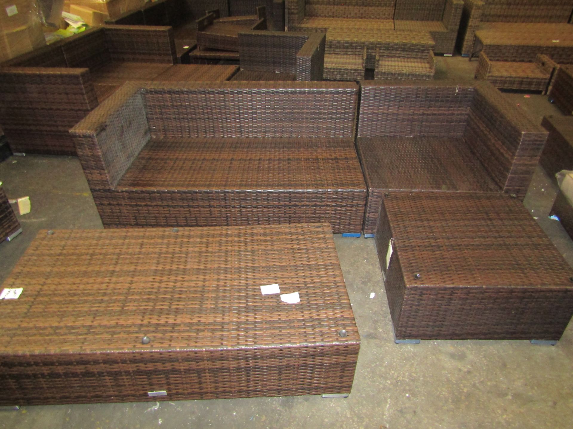 Mixed Lot of 4 x Rattan Direct Customer Returns for Repair or Upcycling - Total RRP approx