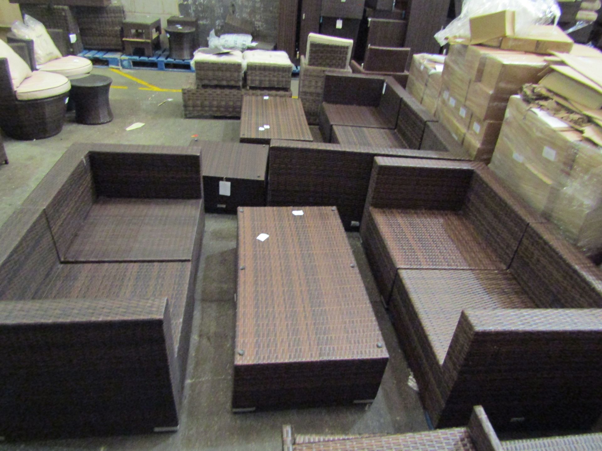 5 ITEM MIXED LOT Rattan Direct customer returns - Total RRP approx 2995This lot features a selection