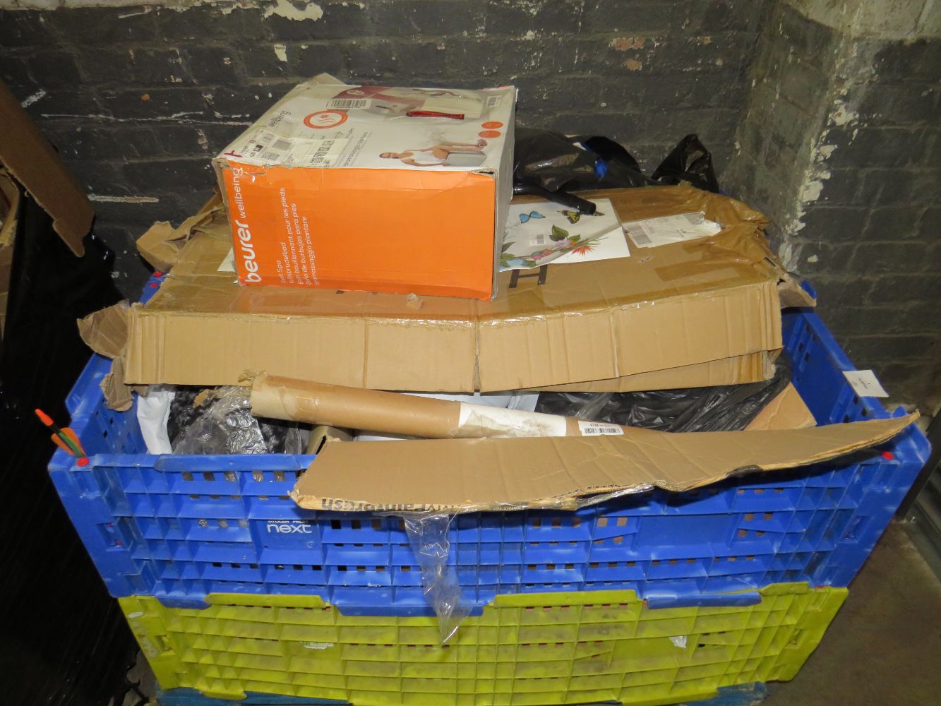 Pallets of Costway Beurer and B&Q raw unworked customer returns