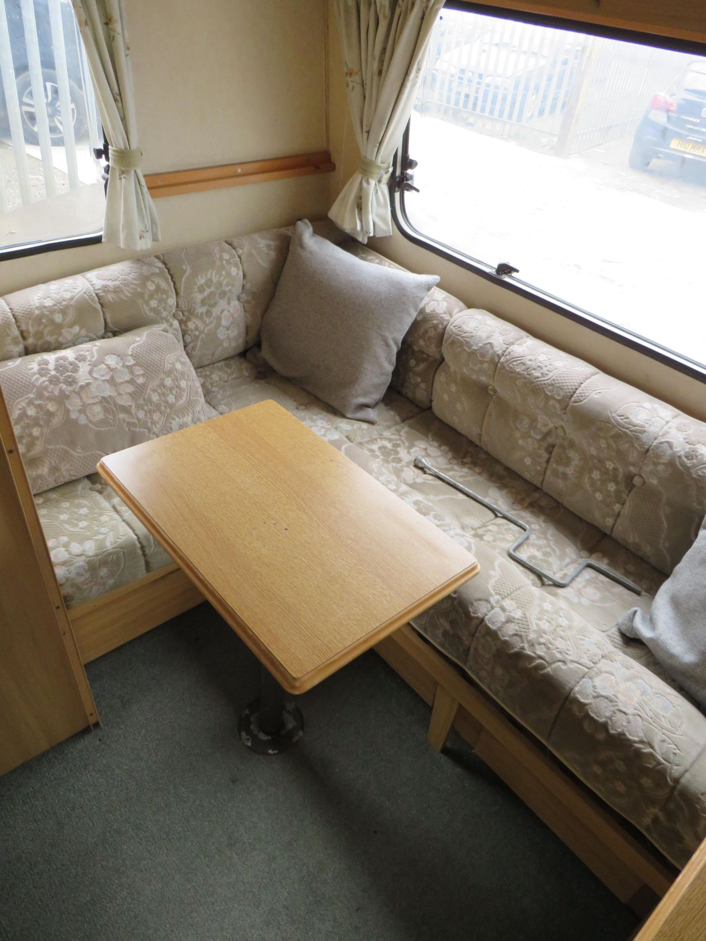 Eldis Pamperos XL 4 berth Caravan with self mover and Awning, the seller has informed us that the - Image 19 of 19