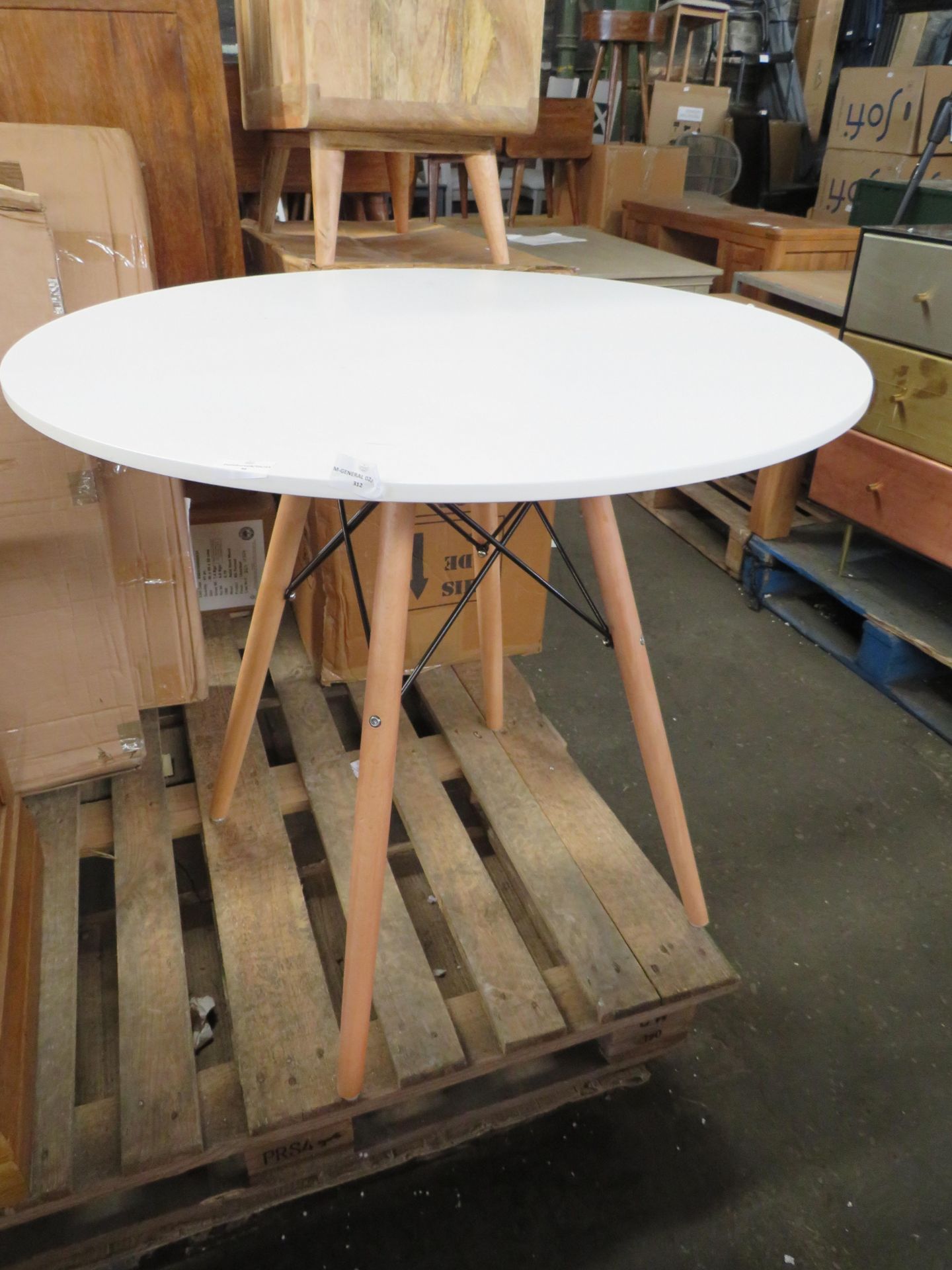 Homeezze Kitchen Round Dining Table, White, Good Condition.