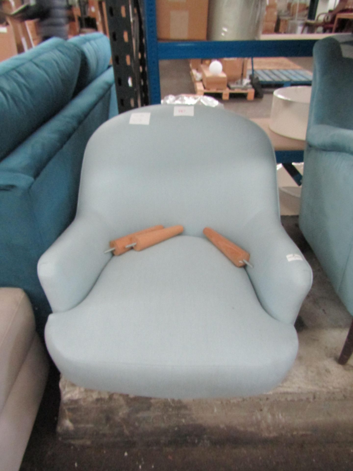 Heals Elgin Chair Pale Blue RRP 1199.00A perfectly proportioned accent chair, the Elgin resonates - Image 2 of 3