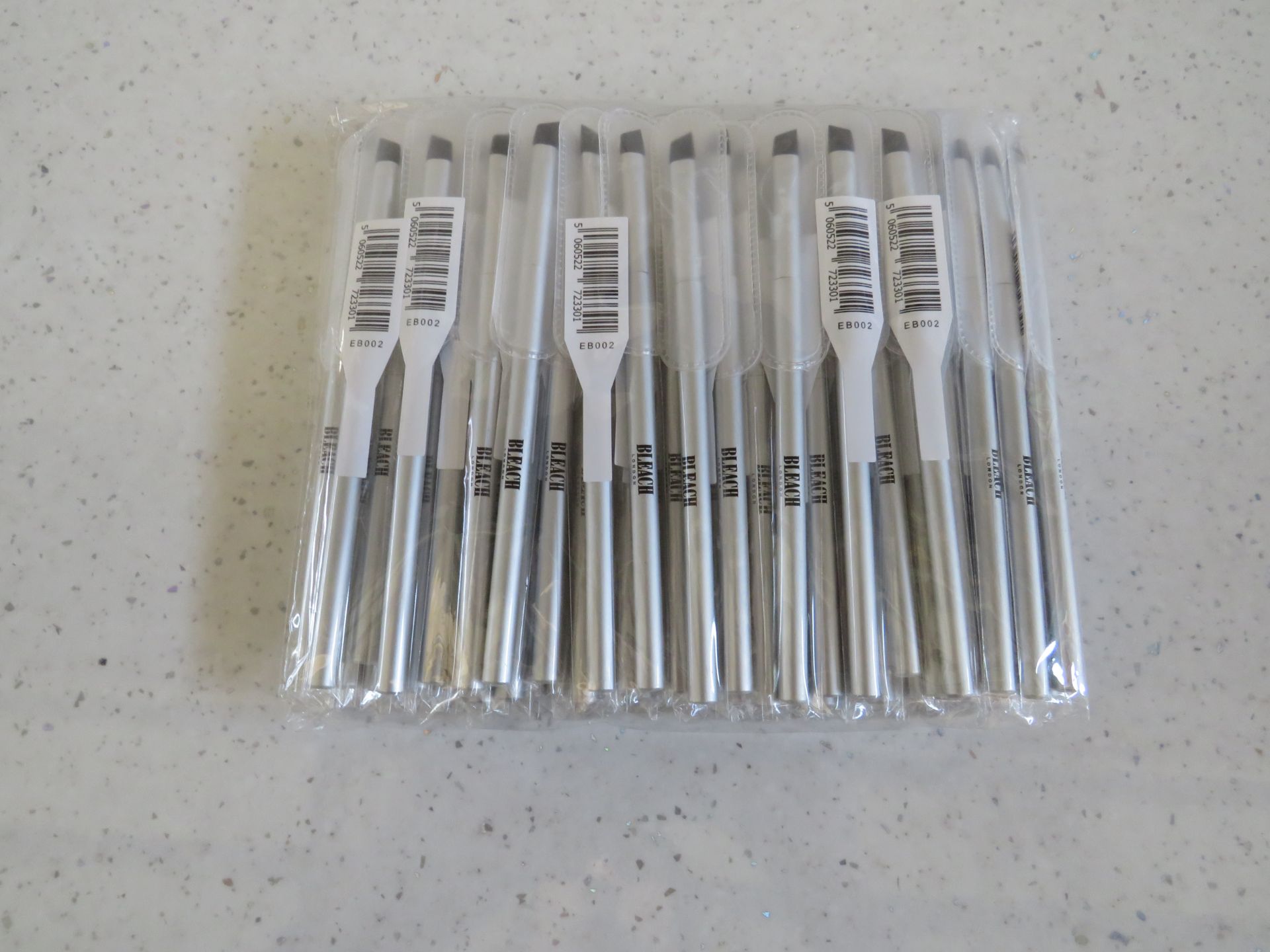 Bleach London - Lip Makeup Brushes ( 1x Pack of 50 ) - New & Packaged.