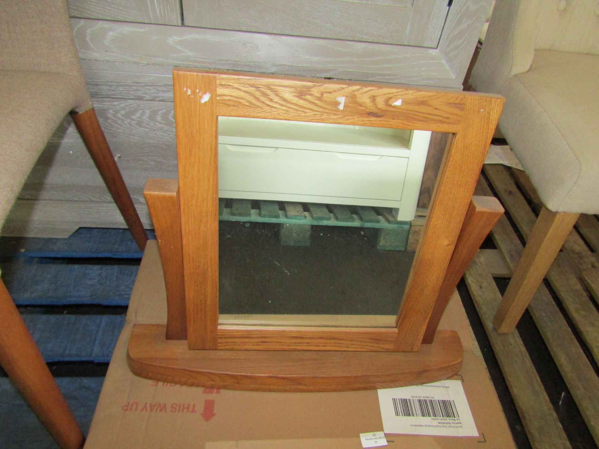 Oak Furnitureland Orrick Rustic Solid Oak Dressing Table Mirror RRP 139.99 (SKU OAK-APM-RVE026 PID