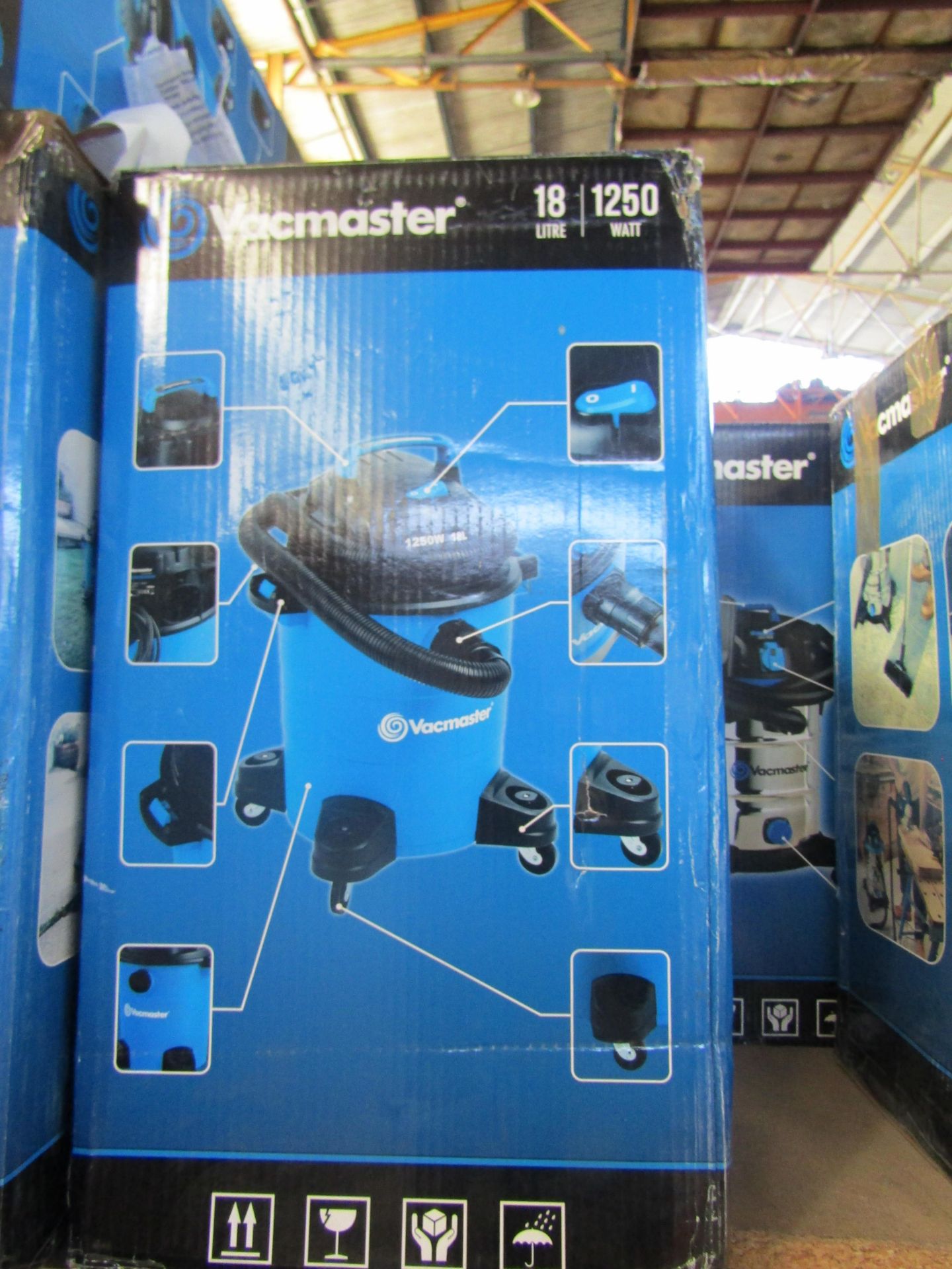 Cleva Vacmaster WD L30 PCF Wet & Dry Dust Extractor RRP “?169.99 The Vacmaster WD L30 PCF is an - Image 2 of 2