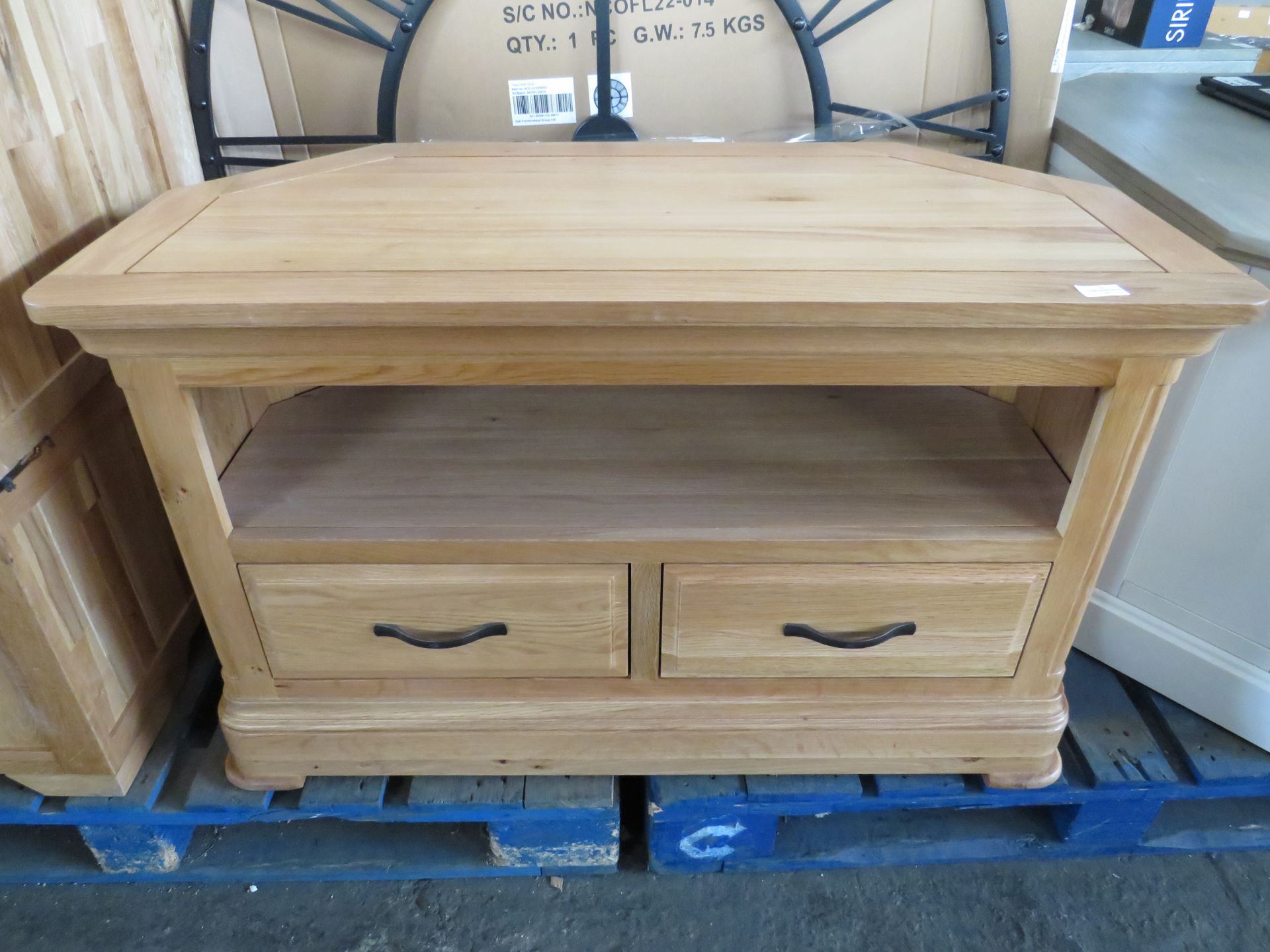 Oak Furnitureland Canterbury Natural Solid Oak Corner Tv Cabinet RRP 299.99 Part of our Canterbury