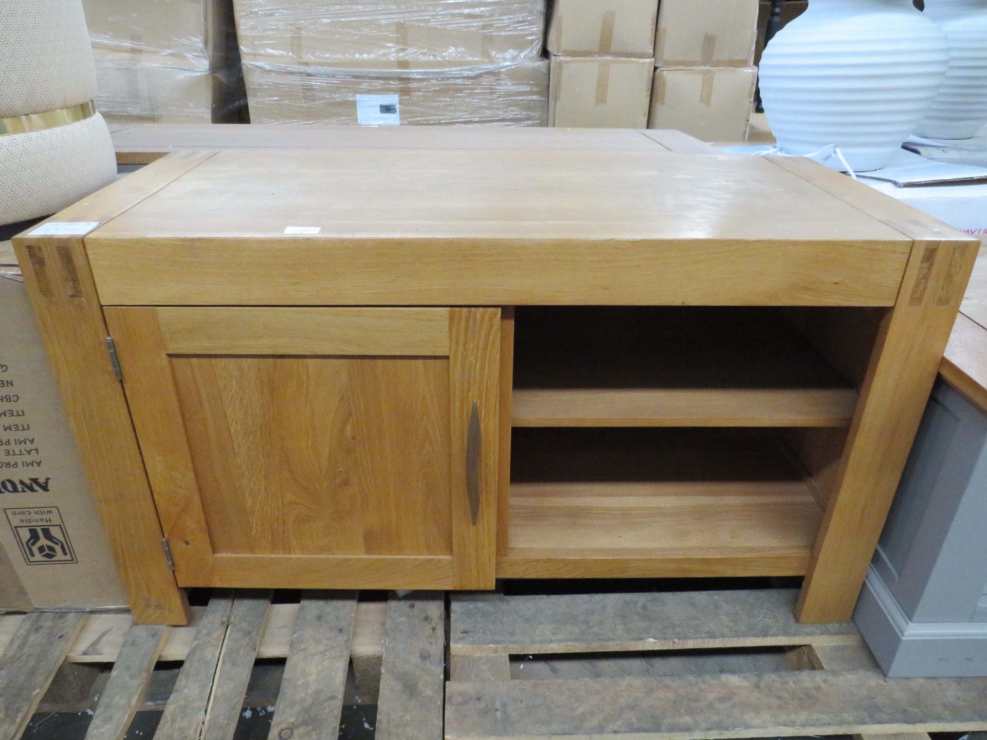 Oak Furnitureland Alto Natural Solid Oak Small Tv Cabinet RRP 279.99 The Alto Solid Natural Oak TV +