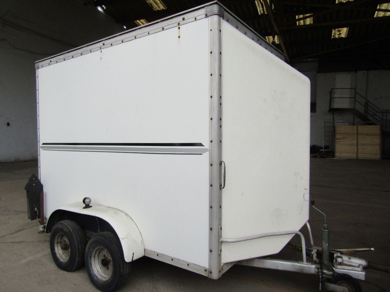 Twin Axle Box Trailer  Low start price and only 10% buyers coms & NO VAT on the hammer.