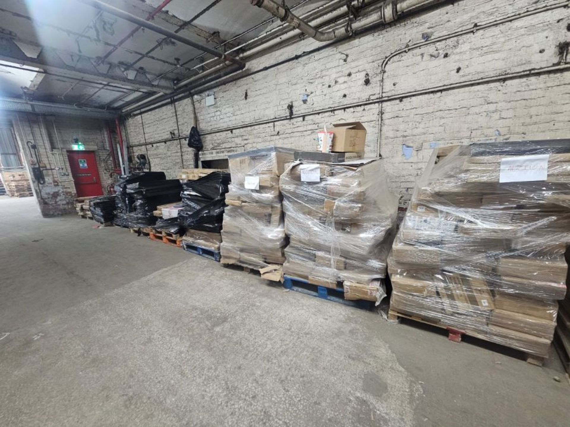26 pallets (1x 40ft wagon) assorted grade online customer returns, these are unmanifested and
