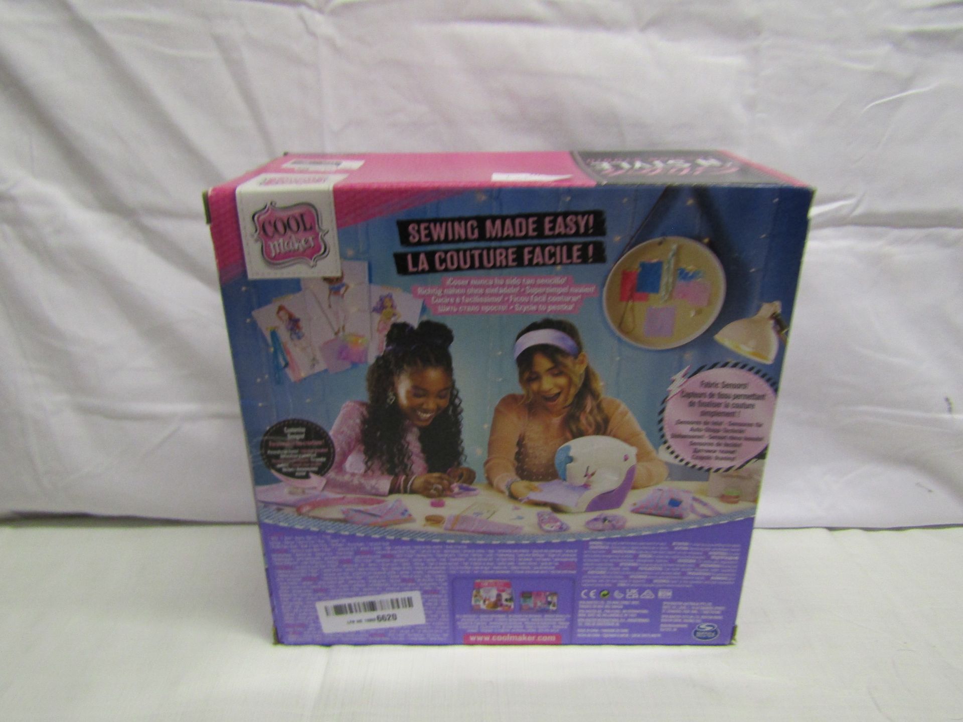 Stitch 'n Style - Fashion Studio Sewing Set - Unchecked & Boxed.