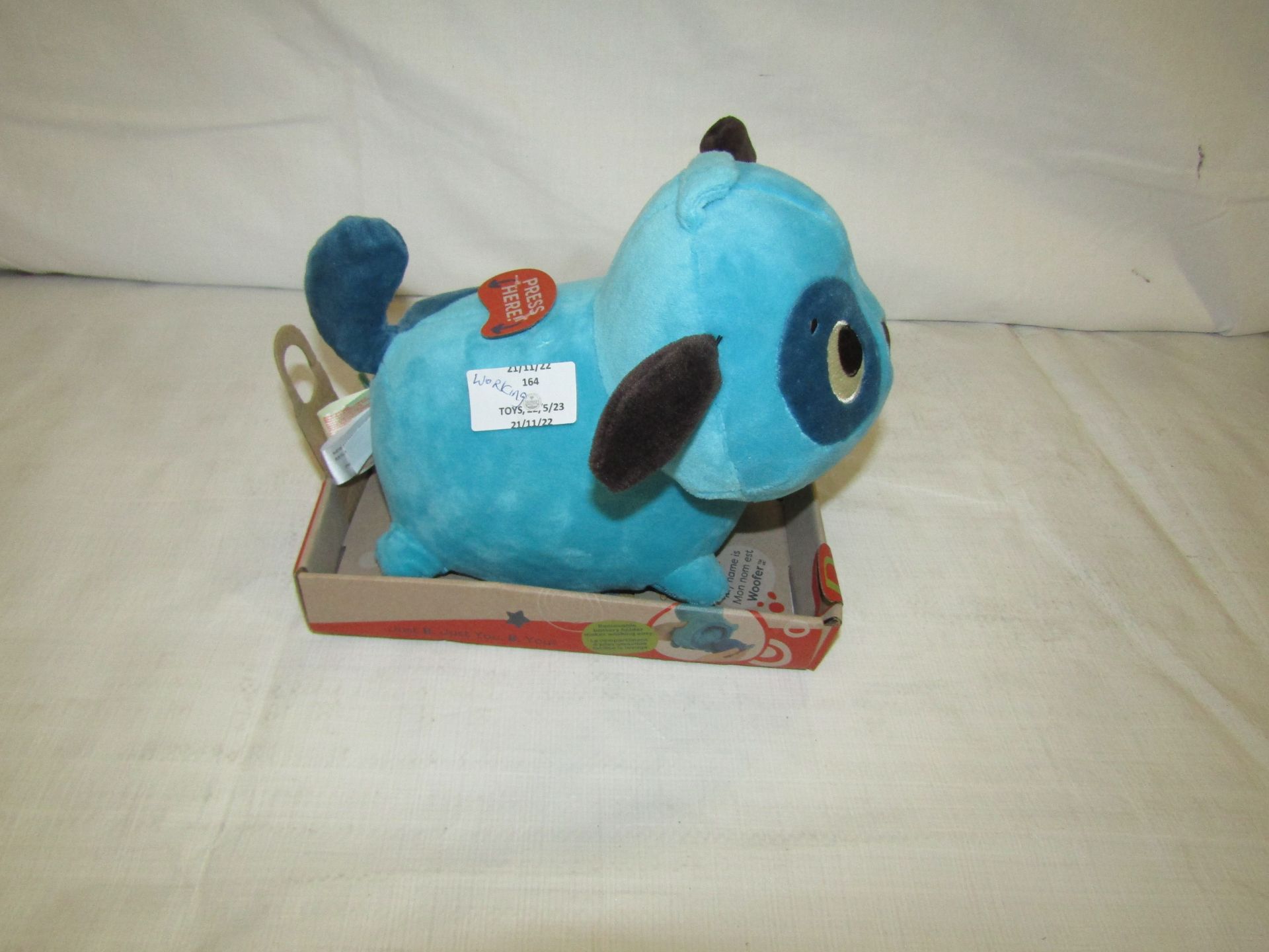 Btoys - Wobble n' Go Interactive Plush Dog Toy - Good Condition, Box Damaged.
