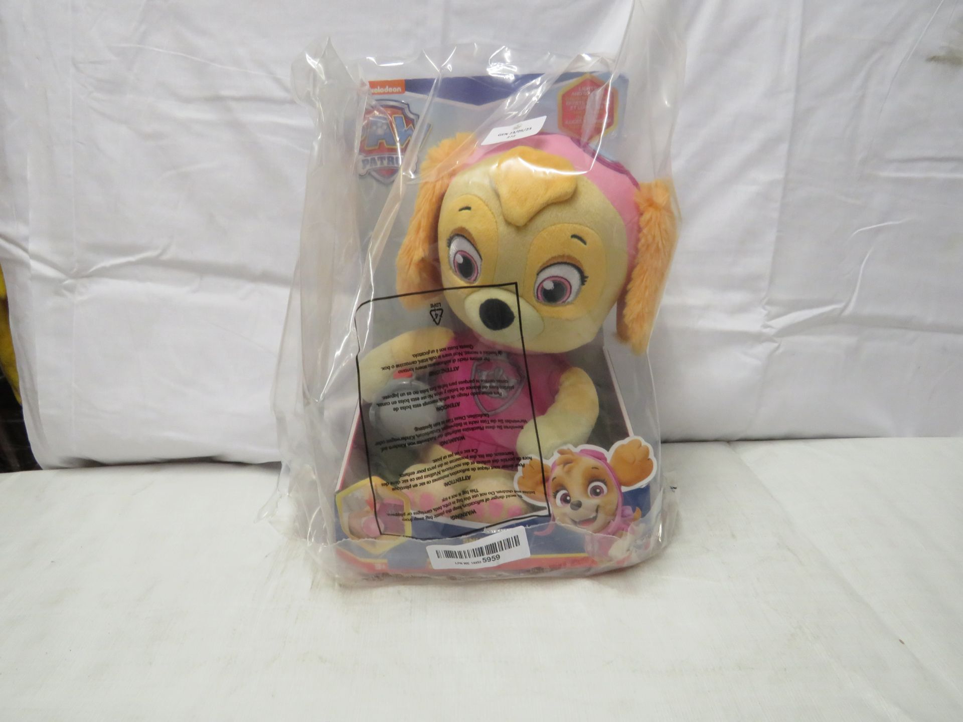 Nickelodeon - Paw Patrol Skye Talking Plush Toy - Good Condition & Packaged.