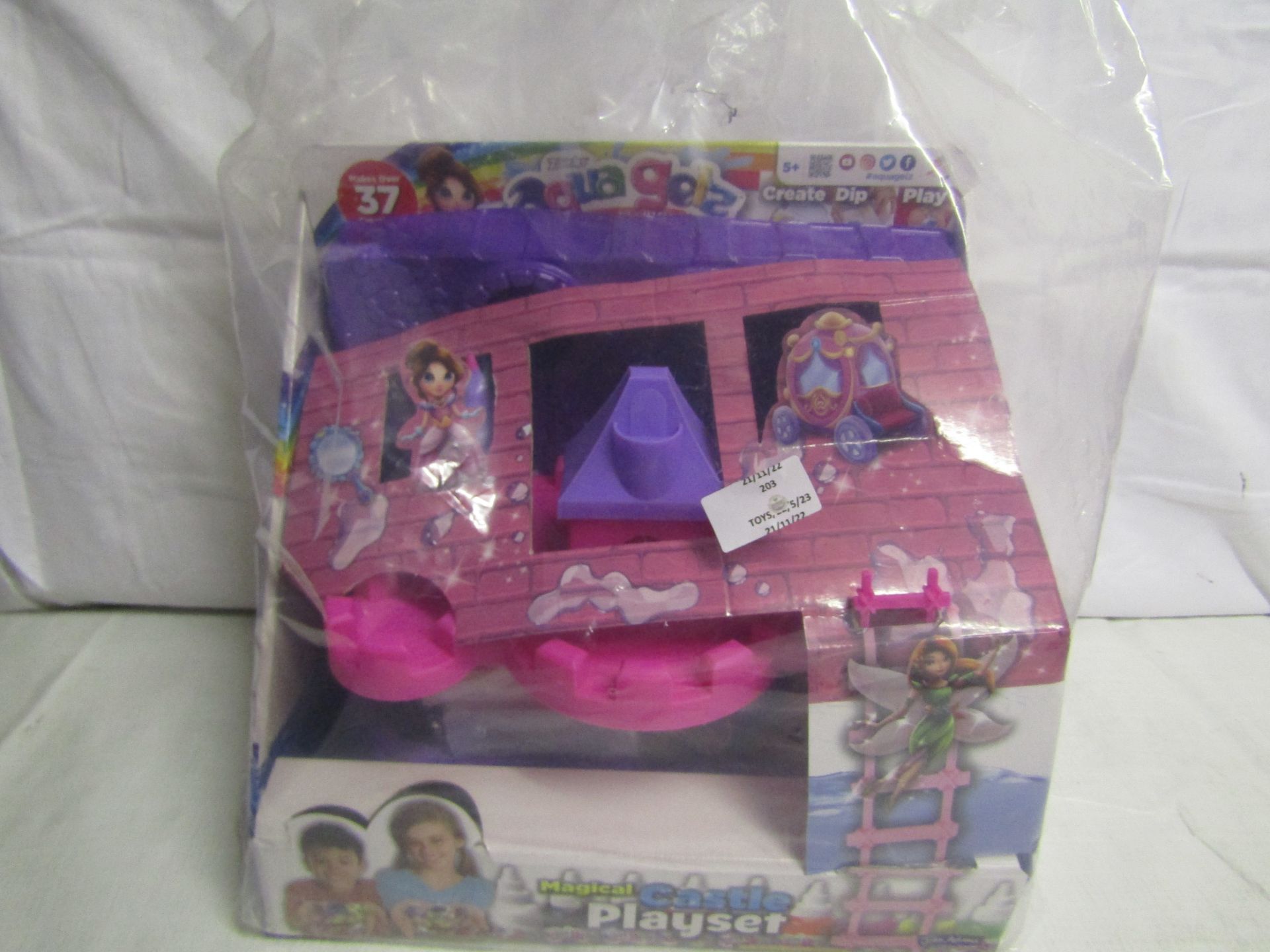 Aqua Gelz - Magical Castle Playset - Unchecked & Packaging Damaged.