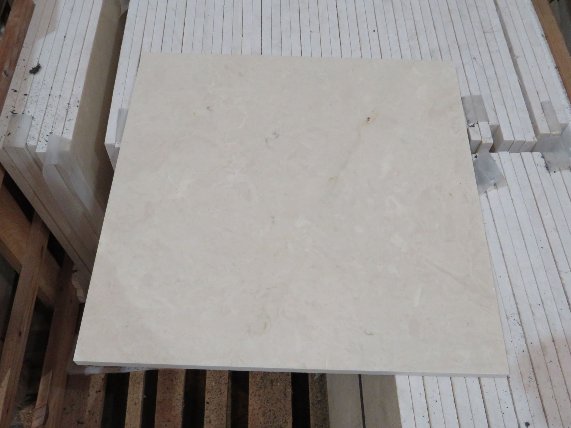 Pallet of approx 100 Beige Cystallino Rosa Polished marble tiles, 45.7x45.7cm