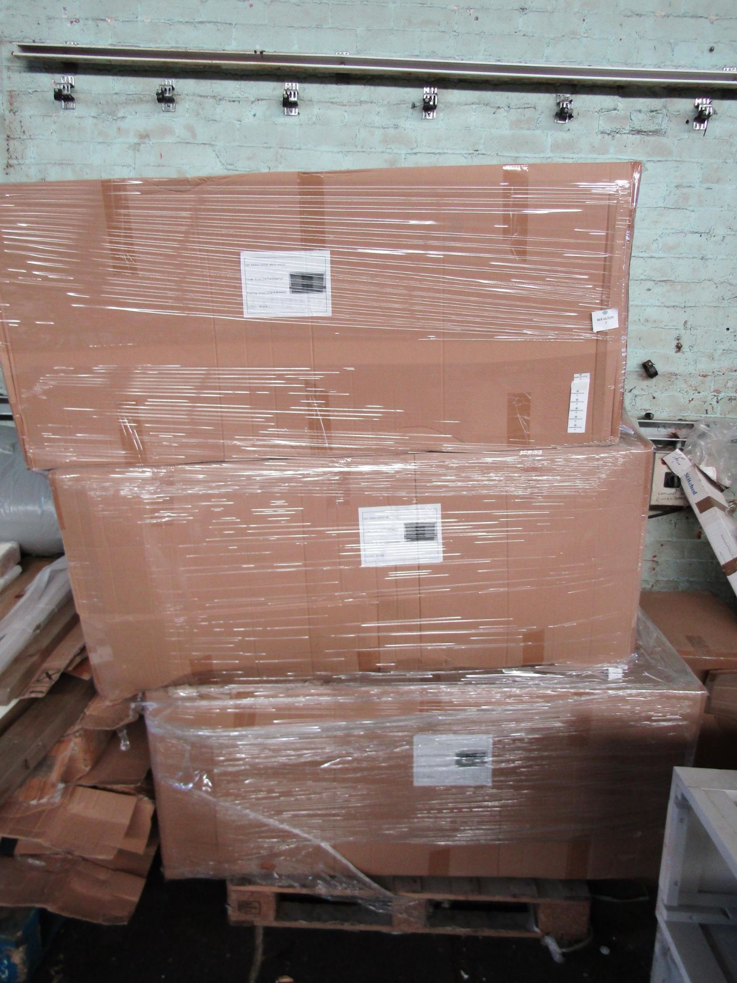 Pallet of 6 country media units, all new