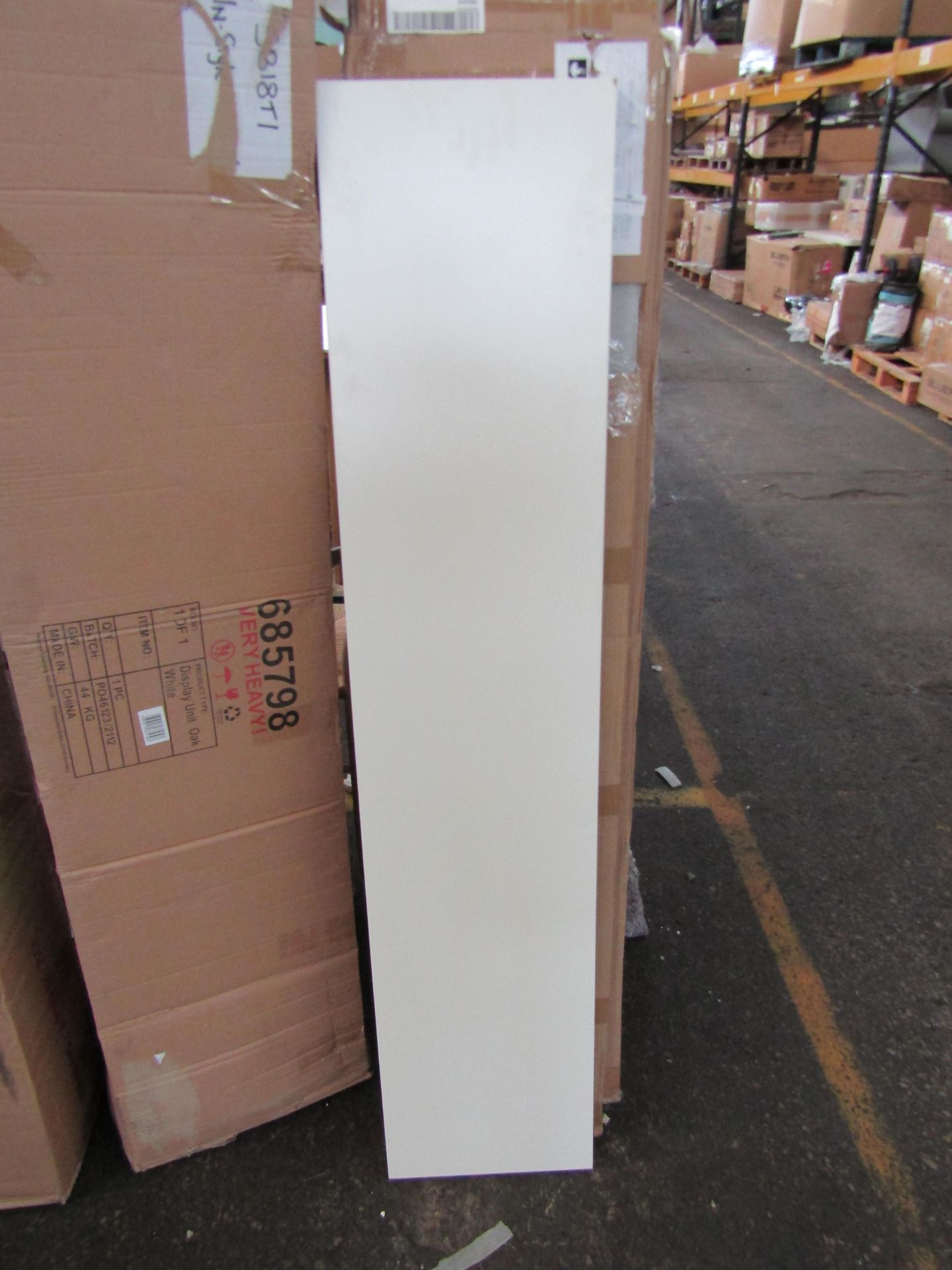 Heals Tower Shelving Single Shelf White RRP 81.00 A single shelf designed for the Tower shelving