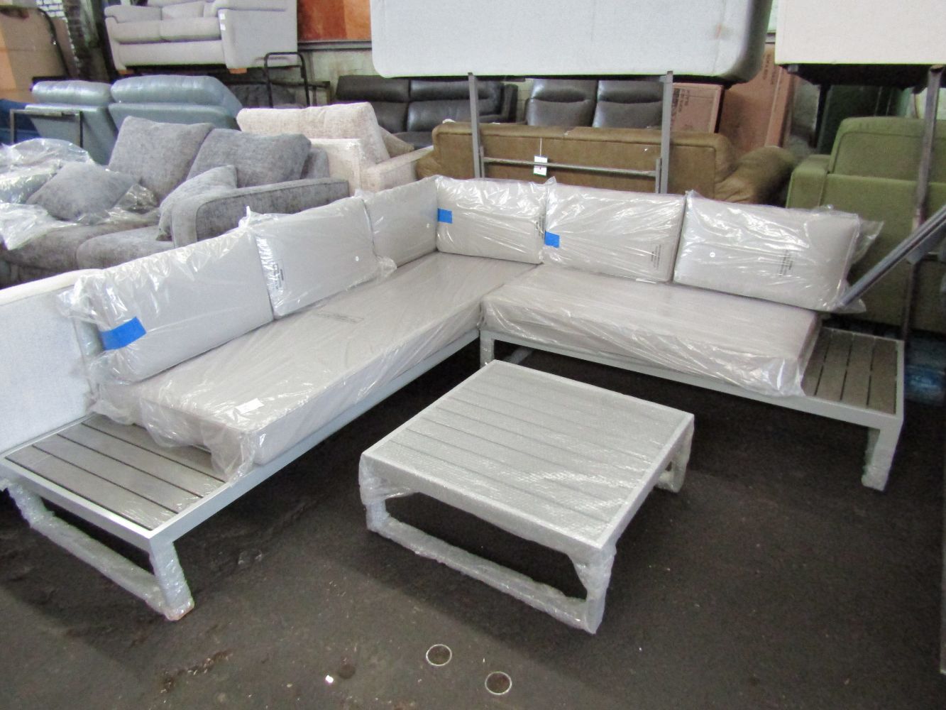 NEW LOTS ADDED MONDAY Sofas, Chairs an Garden sets from Swoon, Dunelm, Oak furniture land and more