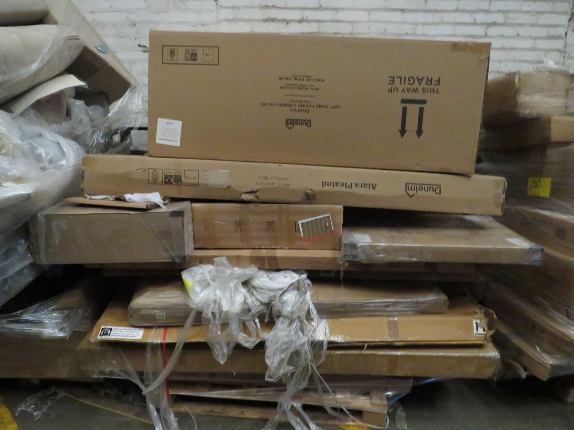 Mixed Lot of 146 x Dunelm Customer Returns for Repair or Upcycling - Total RRP approx 28727.95 - Image 5 of 6