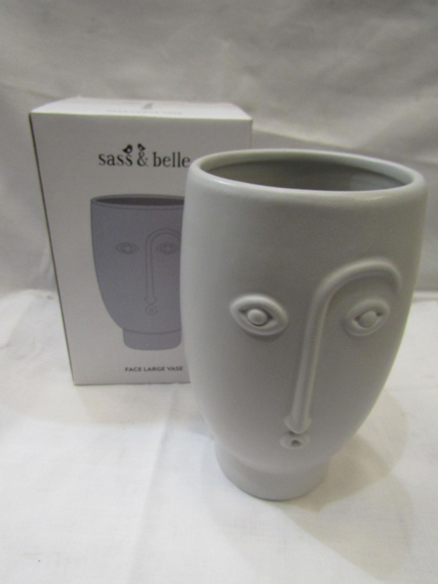 2 X Sasse & belle Large Face Vase Approx 18CM New & Boxed