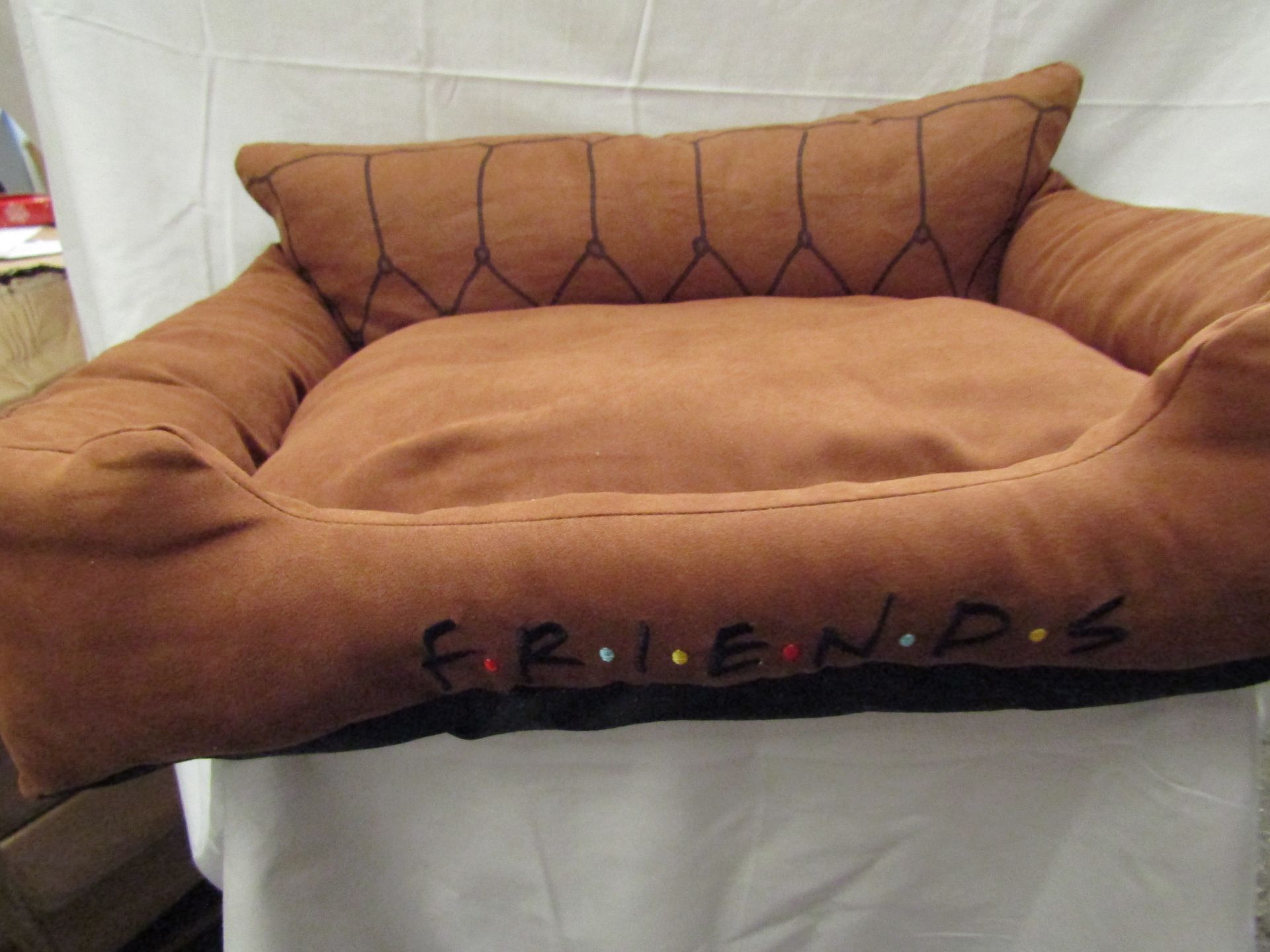 1 X Small Friends Themed Dog Bed Brown Unused