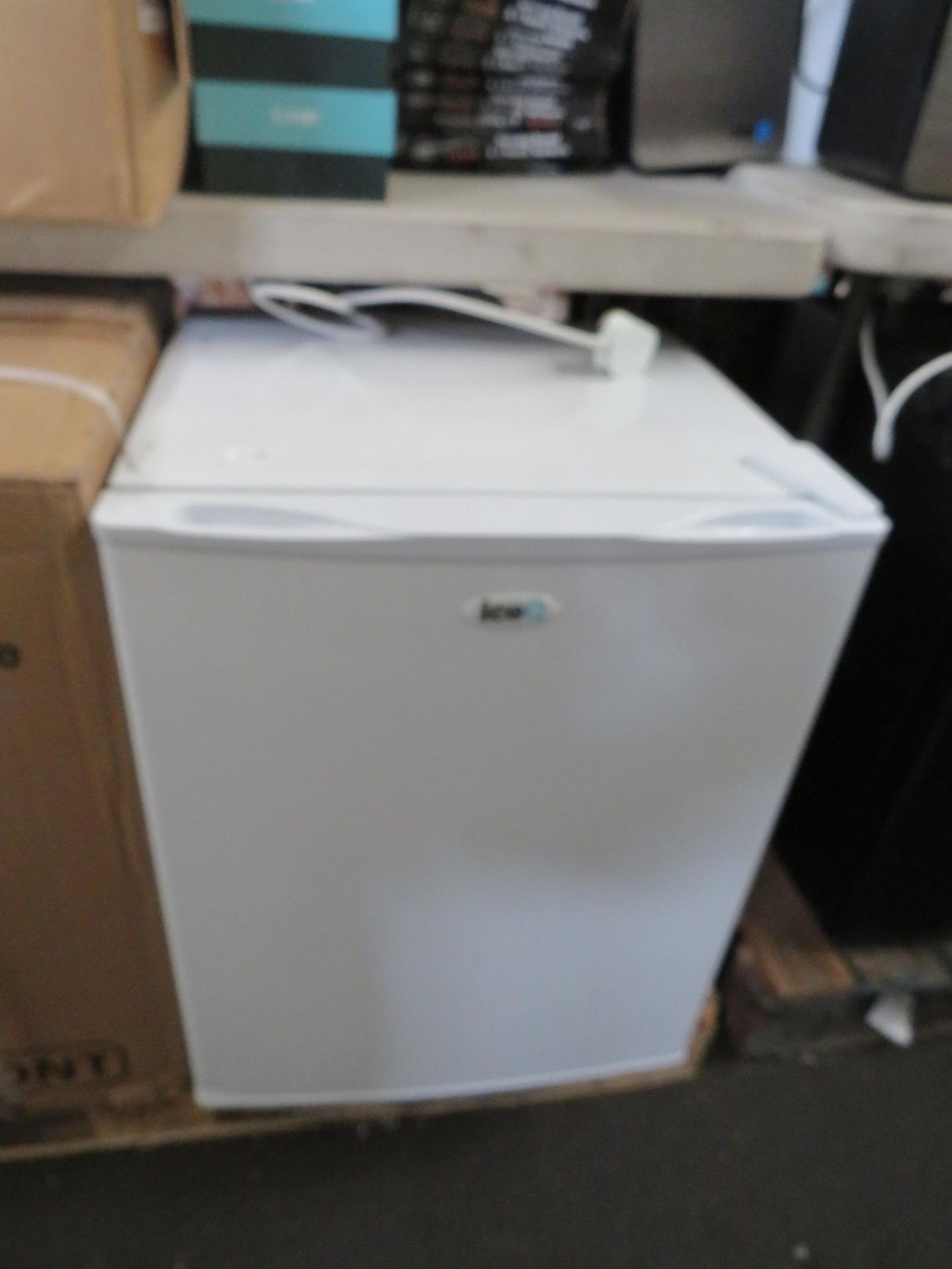 iceQ 70 Litre White Fridge RRP ¶œ159.99