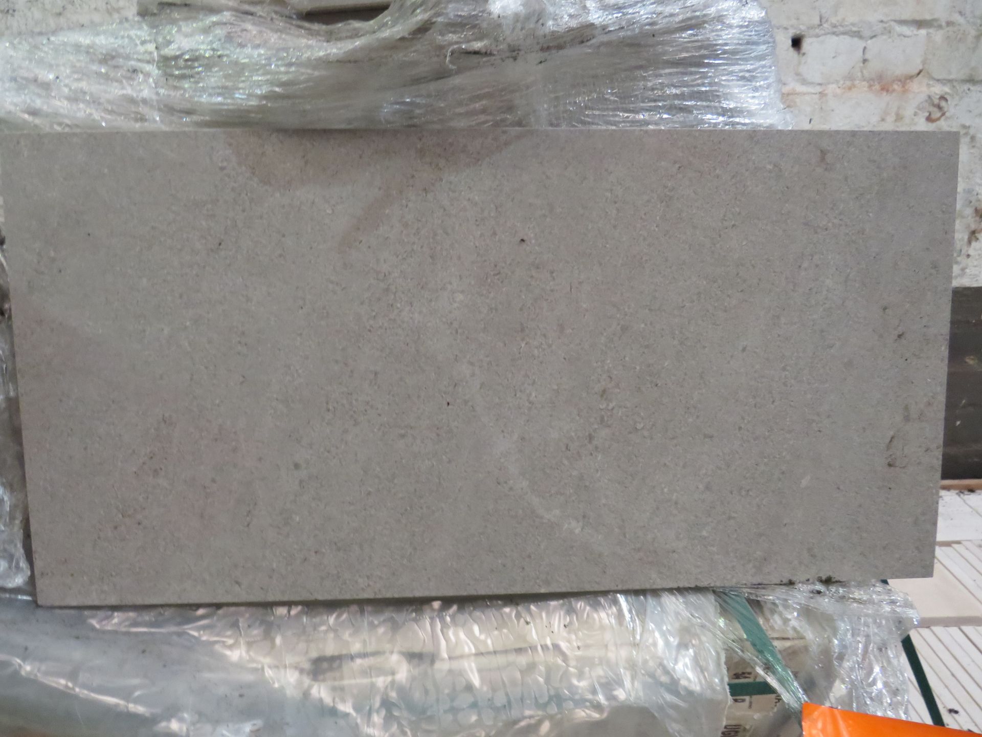 32x packs of 8 bluestyle, 30x60cm Rock natural matt finish porcelain tiles, each pack contains 1.