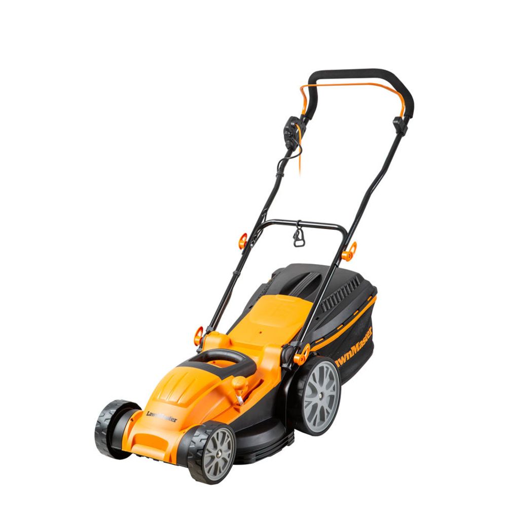 Big DIY Garden & House Electricals Auction From LawnMaster & VacMaster inc Cordles Mowers, Vacs, Cleaners, Grasstrimmers & more!!