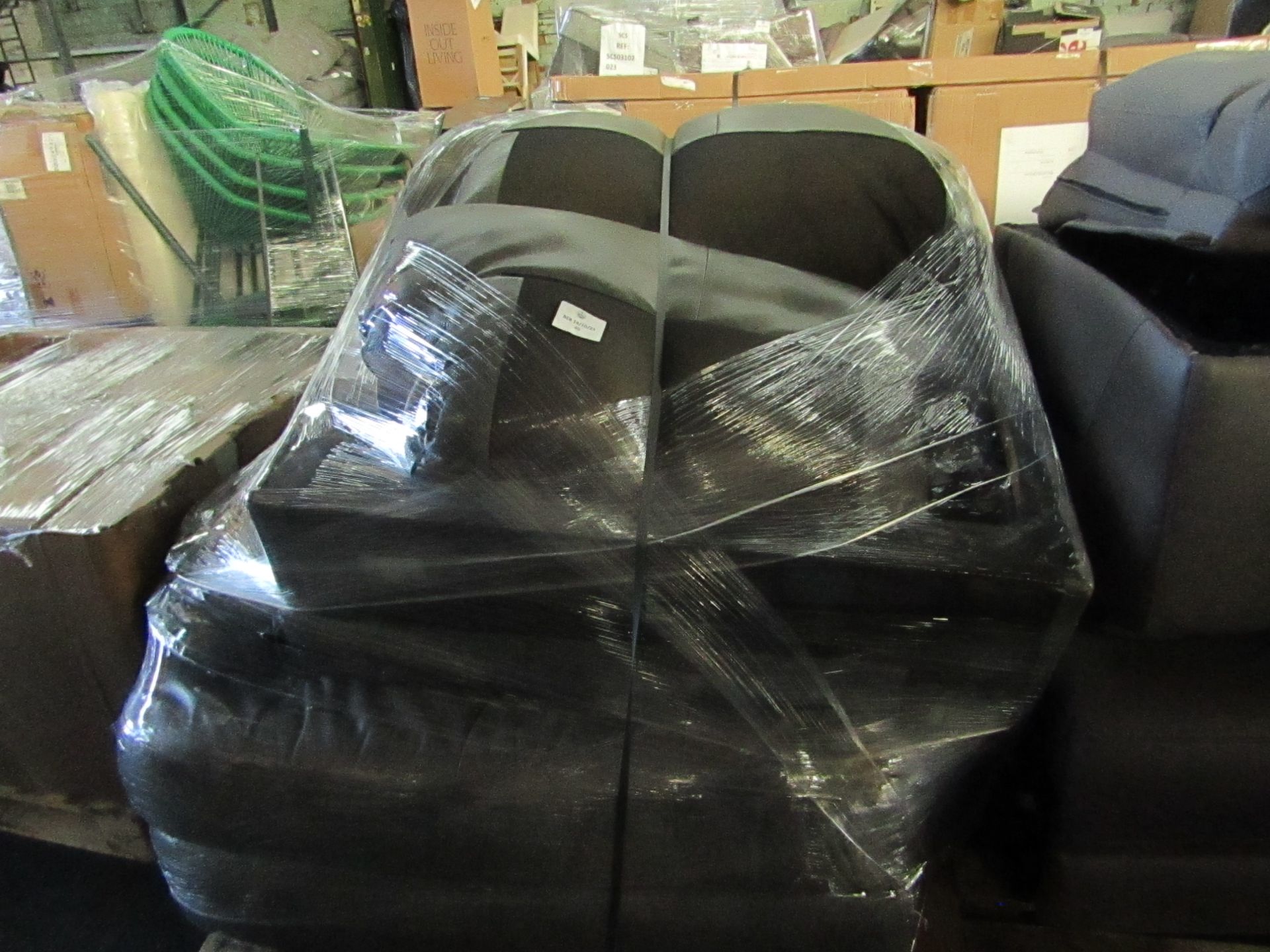 incomplete, missing backpad This lot of branded customer returns is most suited for spares,