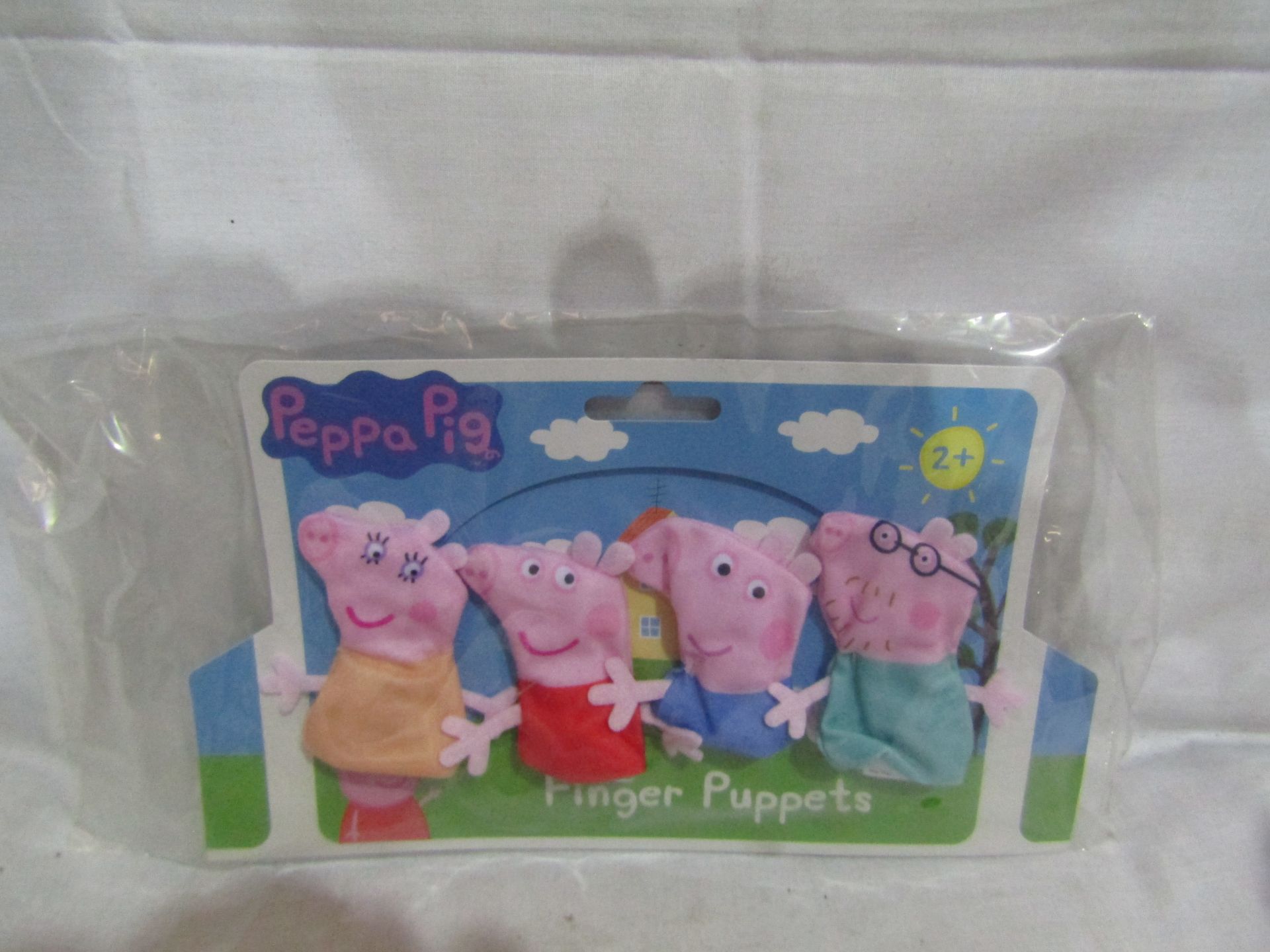 Box of 12 Peppa Pig Finger Puppets New & Boxed