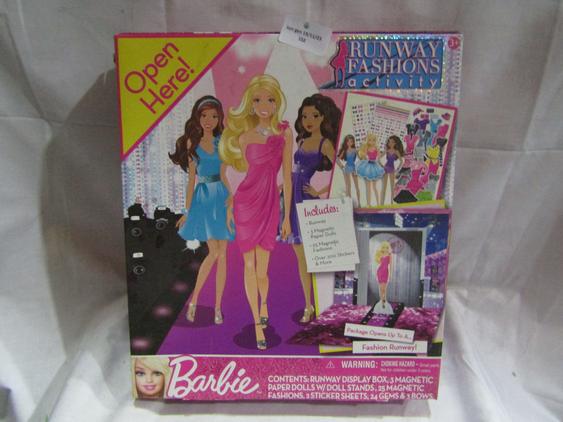 Barbie Runway Fashions Activity Set Unchecked & Boxed
