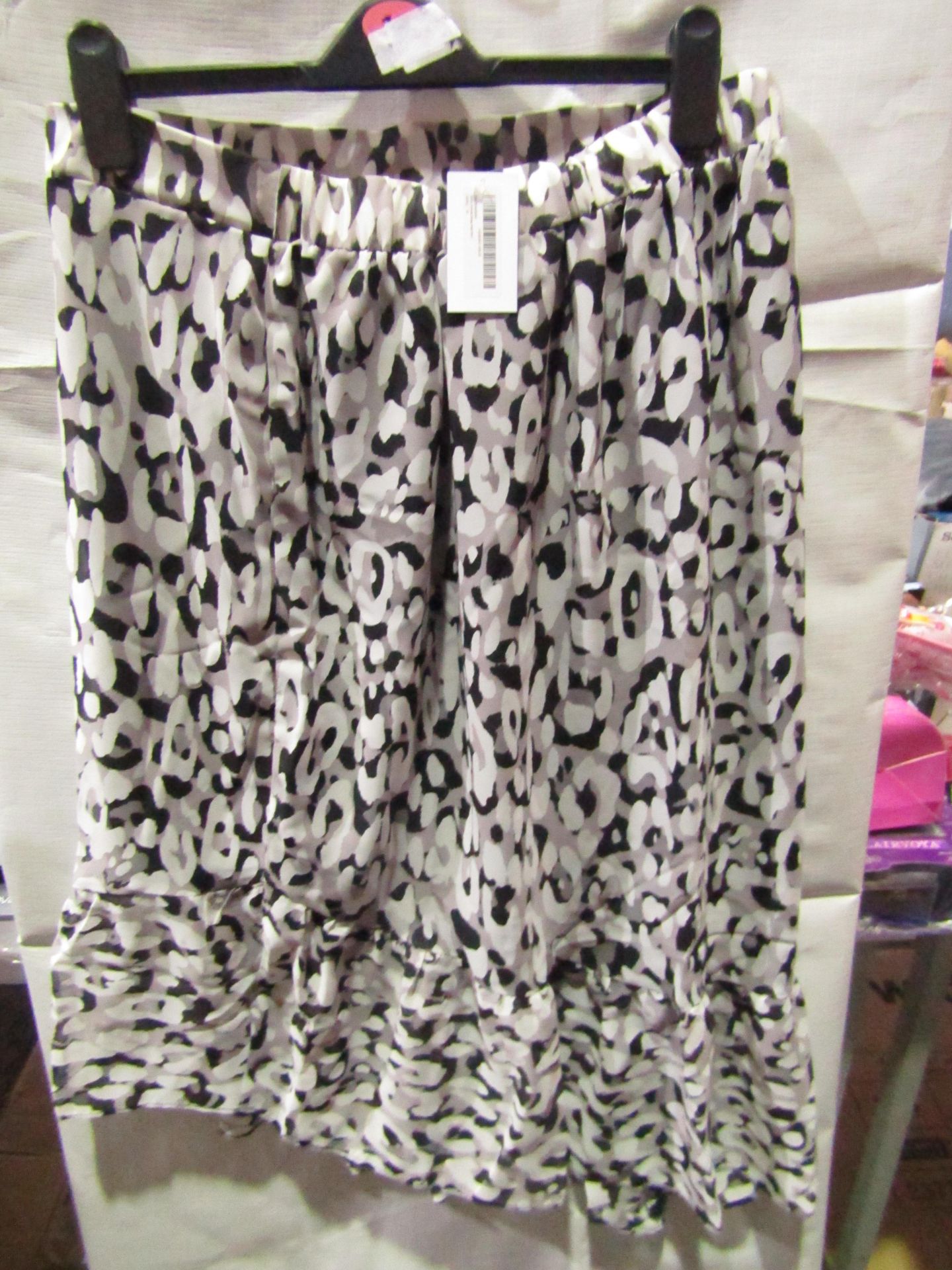 Mono AnimalWrap Midi Skirt Size 16 new & Packaged