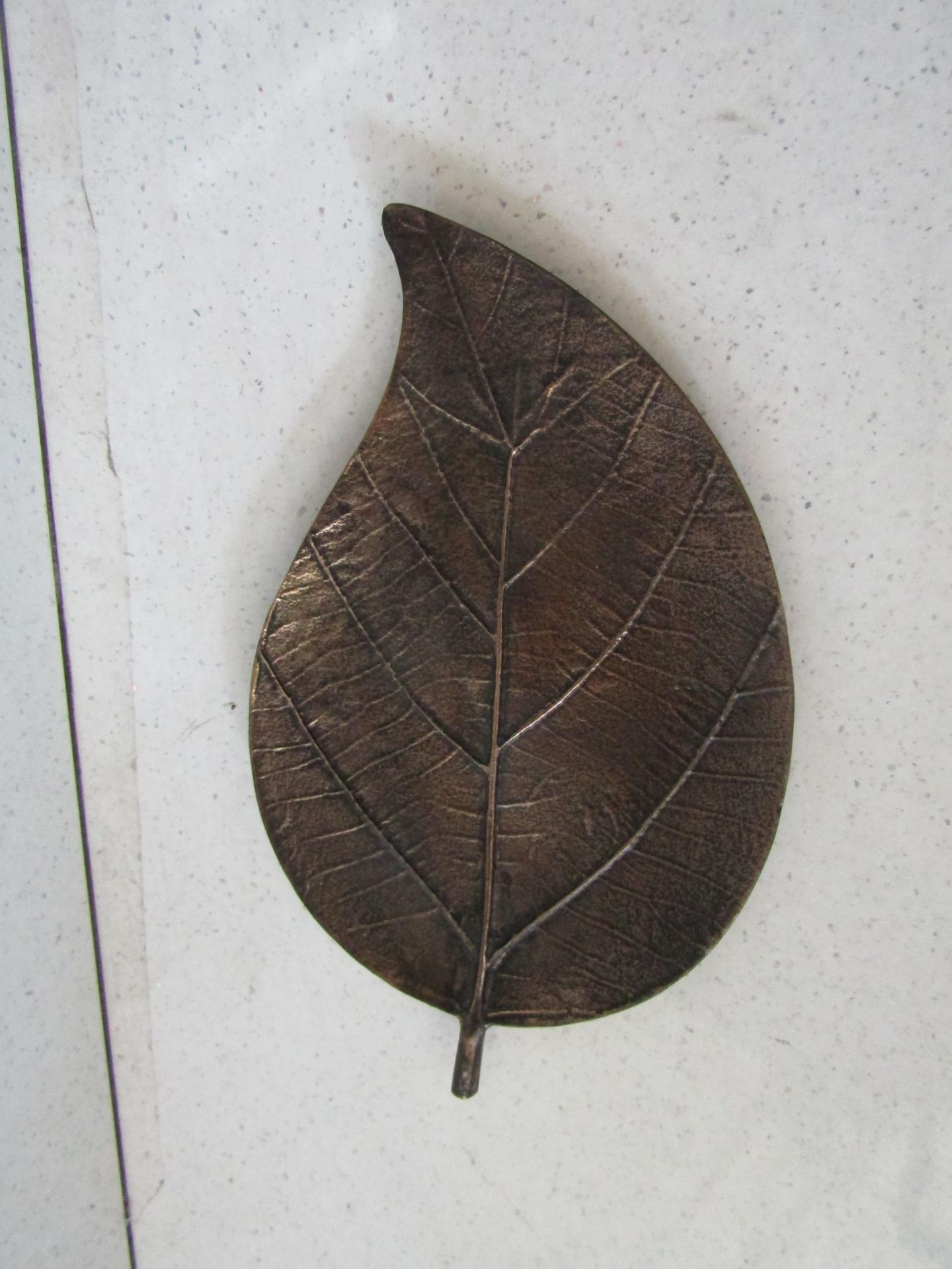 Decorative Leaf Plate W33 x D20 H2cm - New.