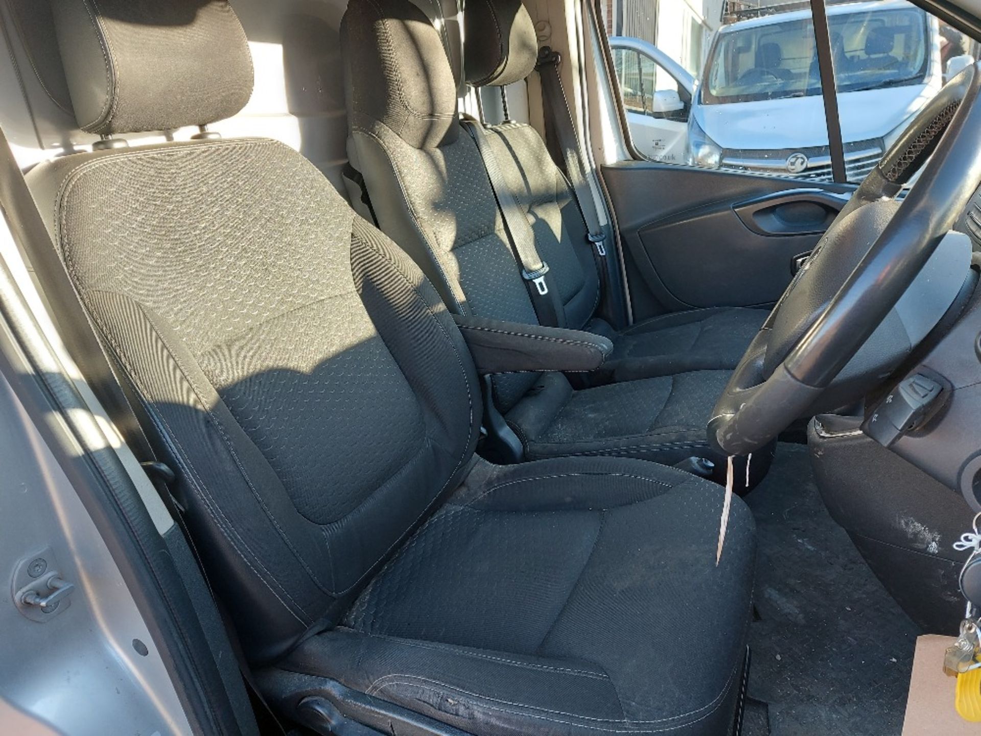 Vauxhall Vivaro 2900 Sportive CDTI Panel Van - Bild 5 aus 14