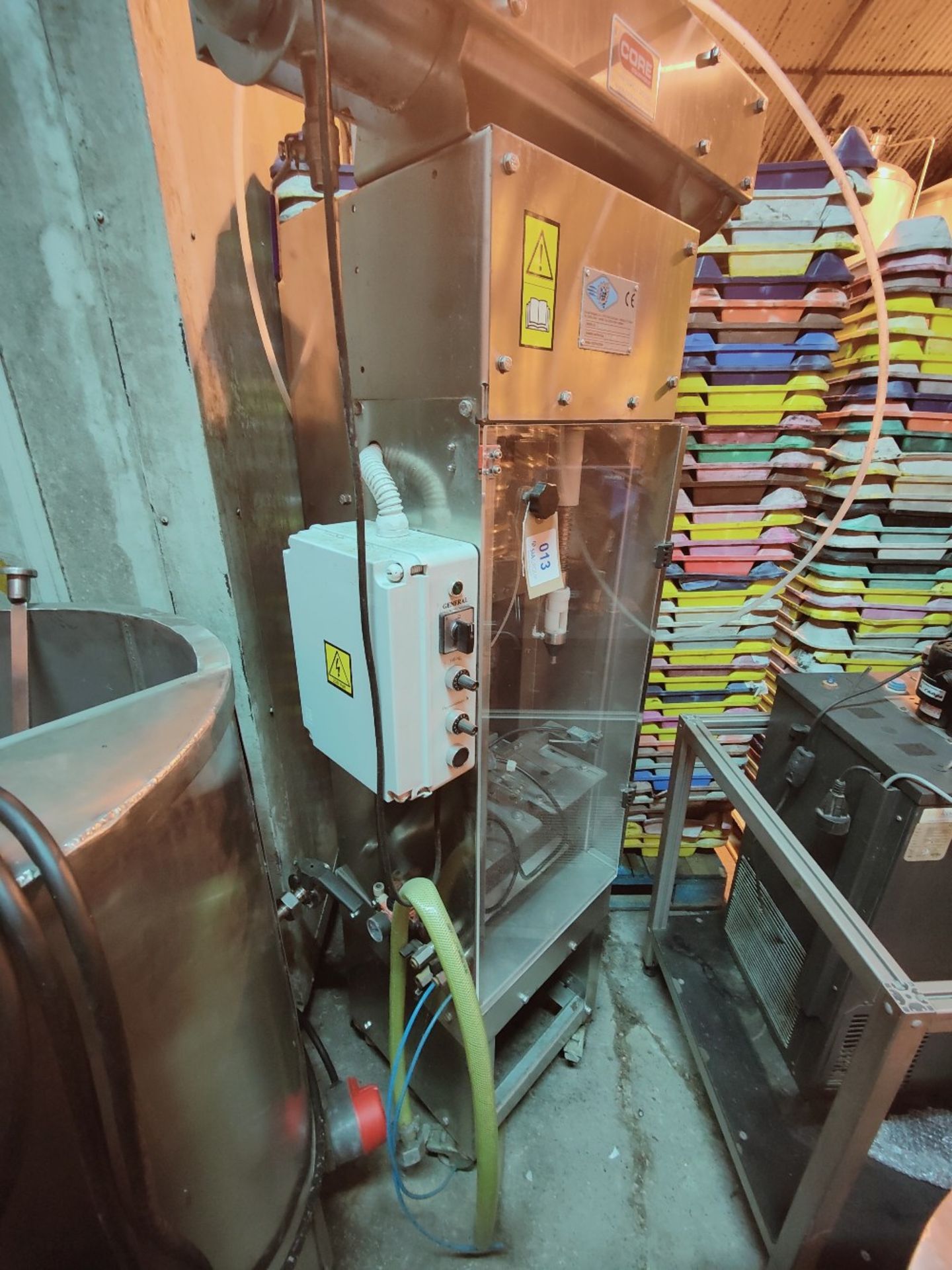 (2016) Core Equipment Ri-1200 Two Station Semi-Automatic Bottling Machine - Bild 5 aus 5