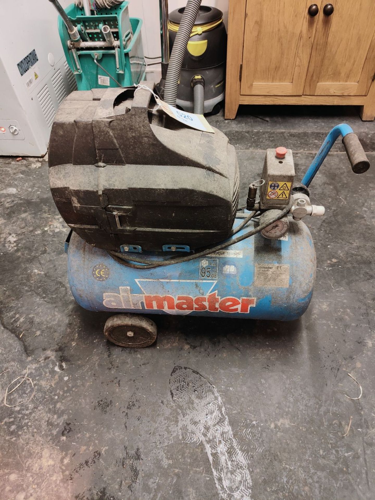 Airmaster Mobile Mini Compressor